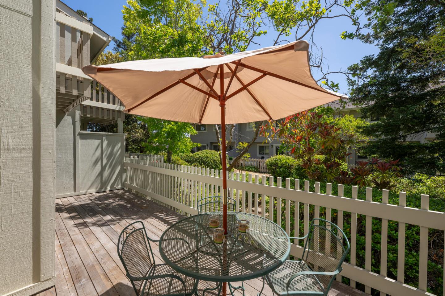 Detail Gallery Image 23 of 26 For 11 Lyonridge Ln, San Mateo,  CA 94402 - 3 Beds | 2/1 Baths