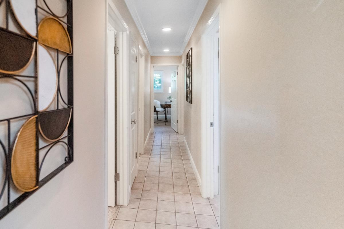 Detail Gallery Image 11 of 50 For 3910 Briarglen Dr, San Jose,  CA 95118 - 4 Beds | 2 Baths