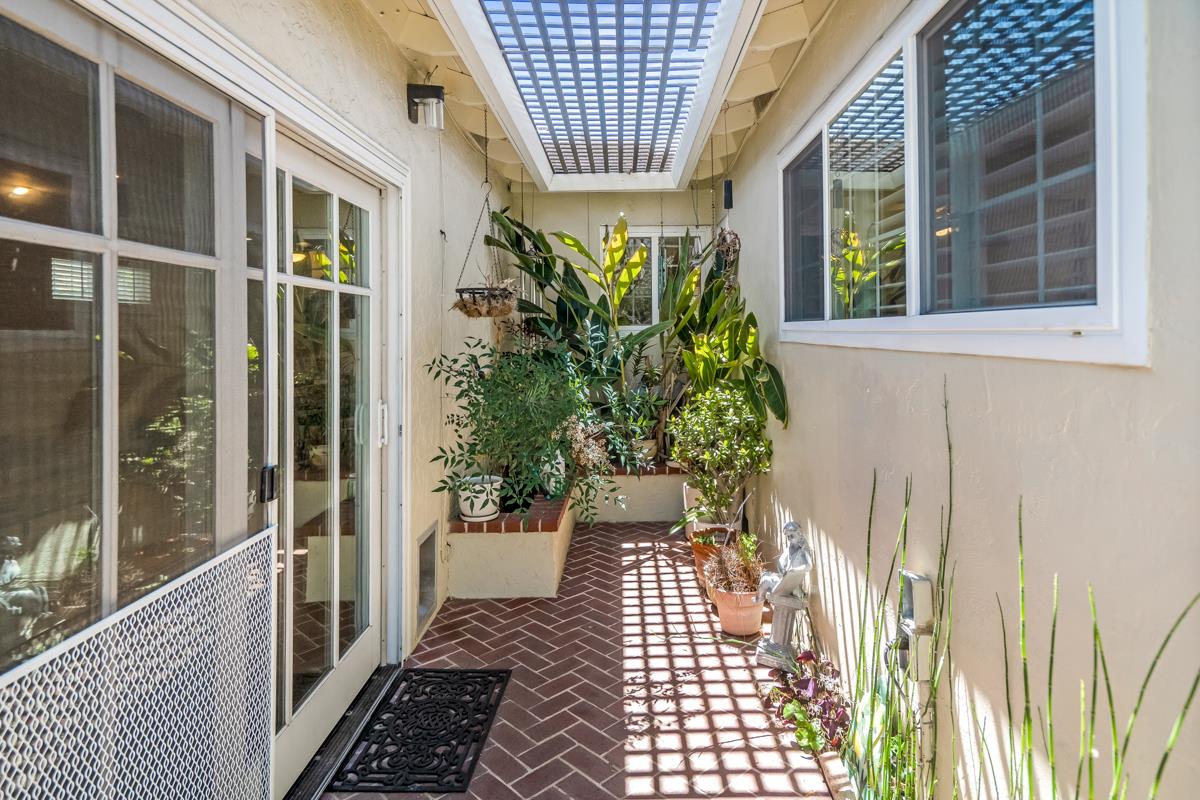 Detail Gallery Image 45 of 50 For 3910 Briarglen Dr, San Jose,  CA 95118 - 4 Beds | 2 Baths