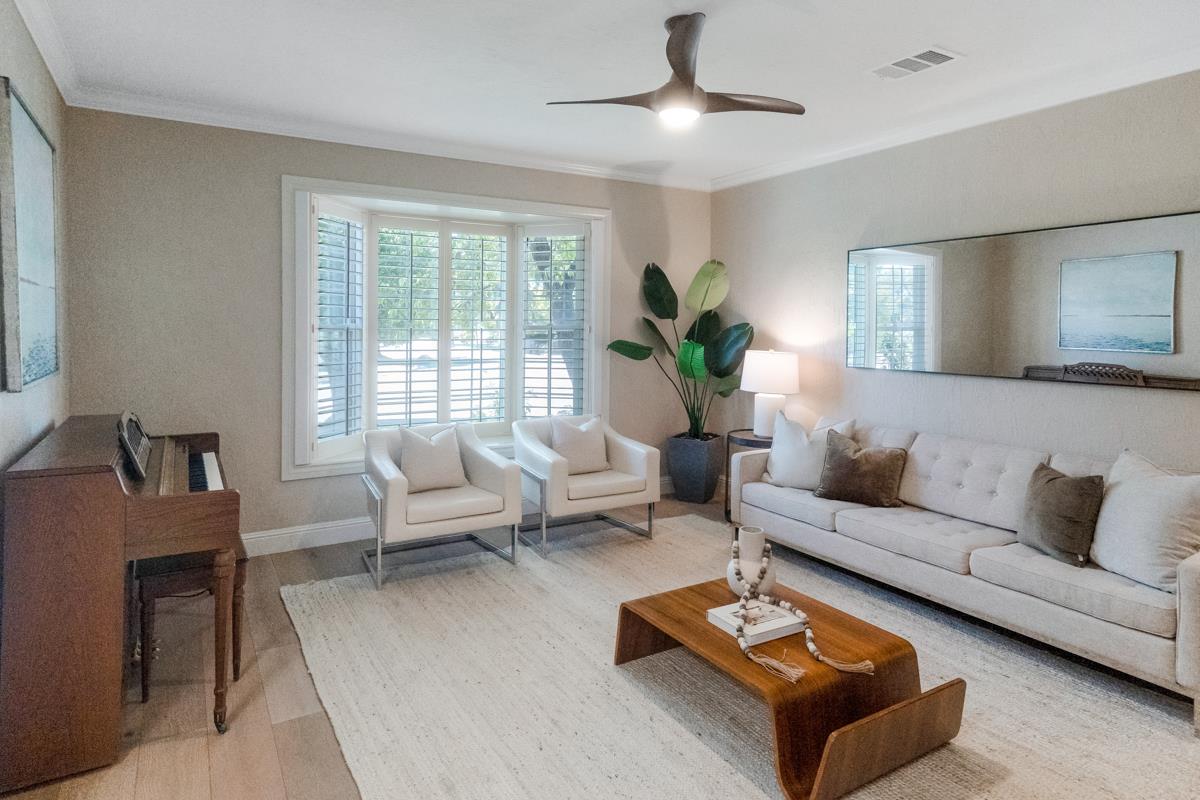 Detail Gallery Image 7 of 50 For 3910 Briarglen Dr, San Jose,  CA 95118 - 4 Beds | 2 Baths