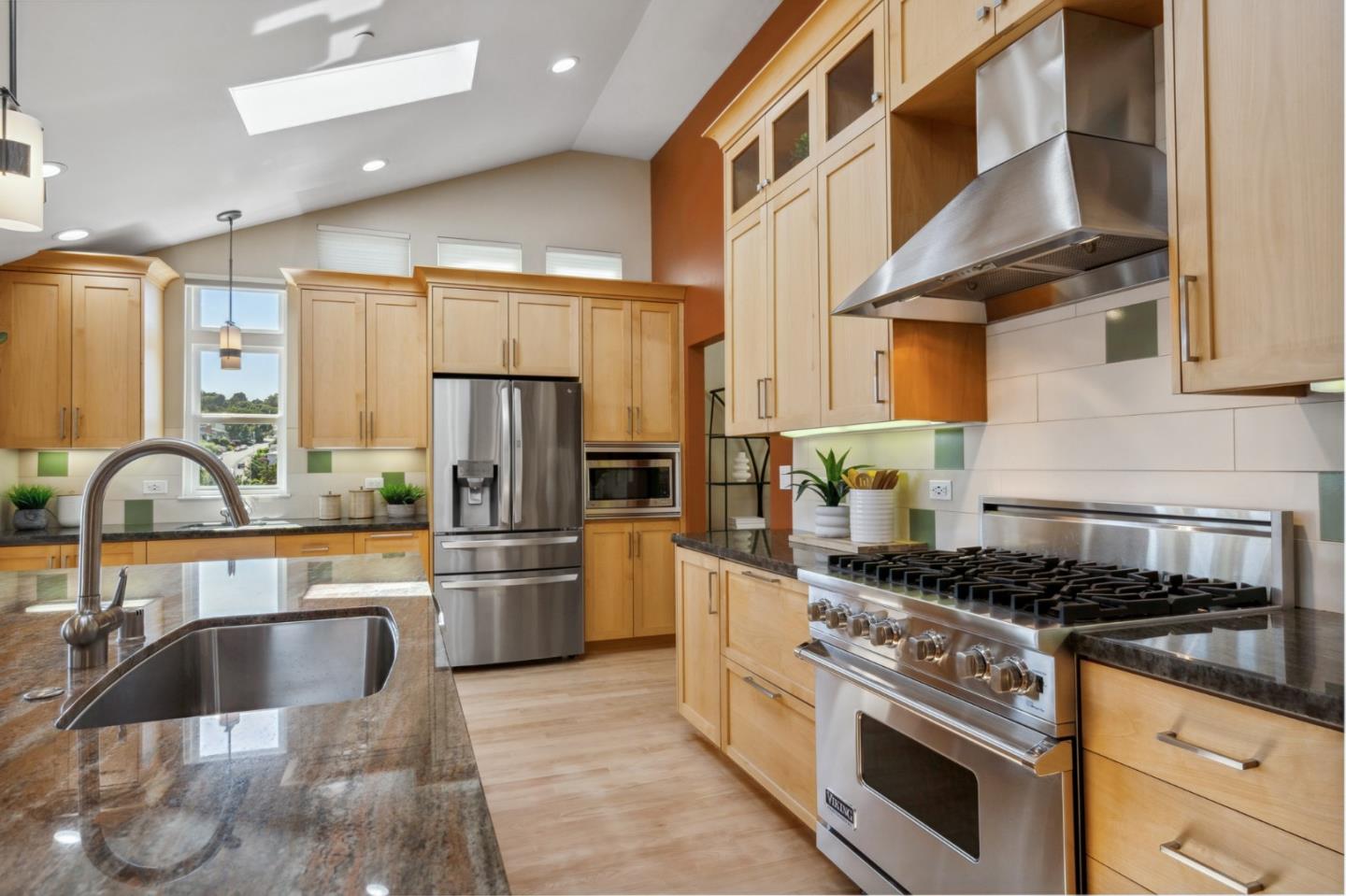 Detail Gallery Image 10 of 70 For 1243 Homewood Ave, San Mateo,  CA 94403 - 3 Beds | 2 Baths