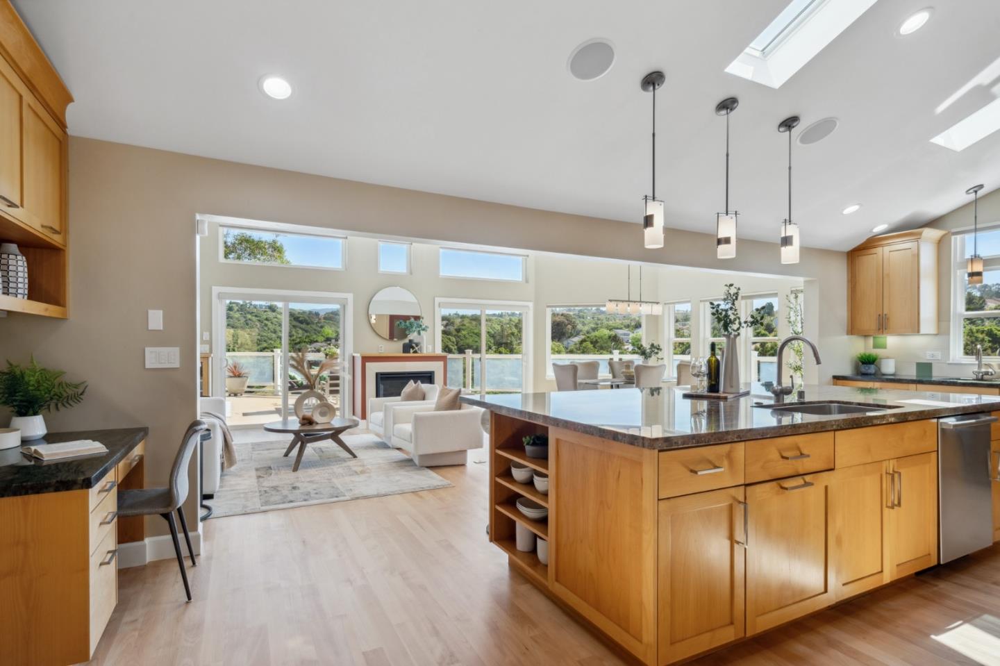 Detail Gallery Image 11 of 70 For 1243 Homewood Ave, San Mateo,  CA 94403 - 3 Beds | 2 Baths