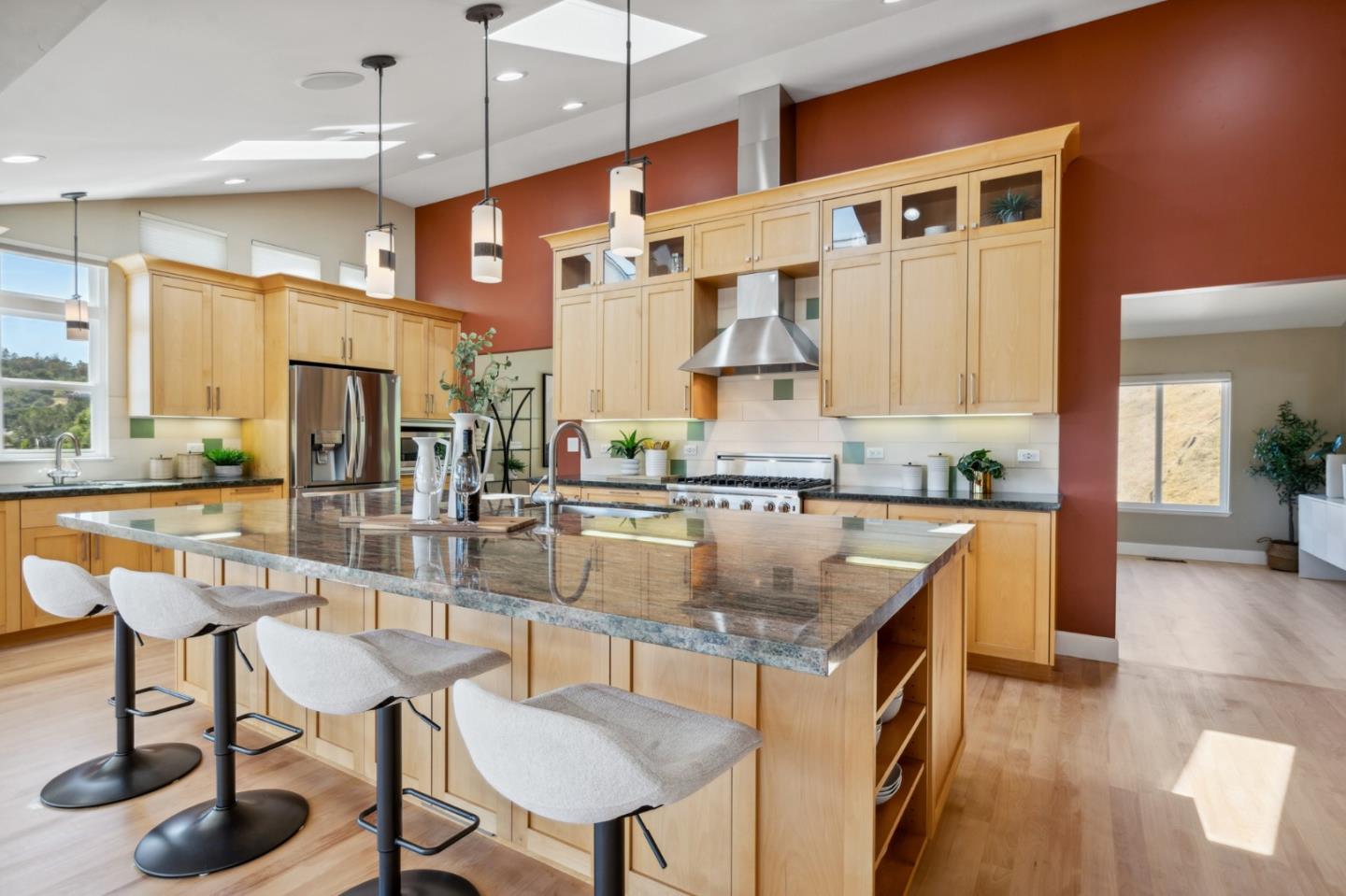 Detail Gallery Image 12 of 70 For 1243 Homewood Ave, San Mateo,  CA 94403 - 3 Beds | 2 Baths
