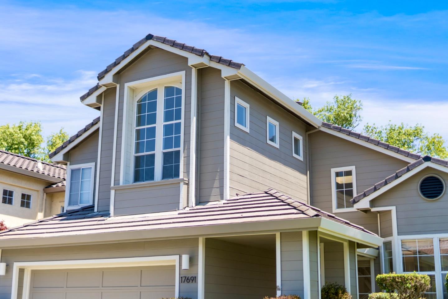 Detail Gallery Image 2 of 24 For 17691 Riverbend Rd, Salinas,  CA 93908 - 4 Beds | 3 Baths