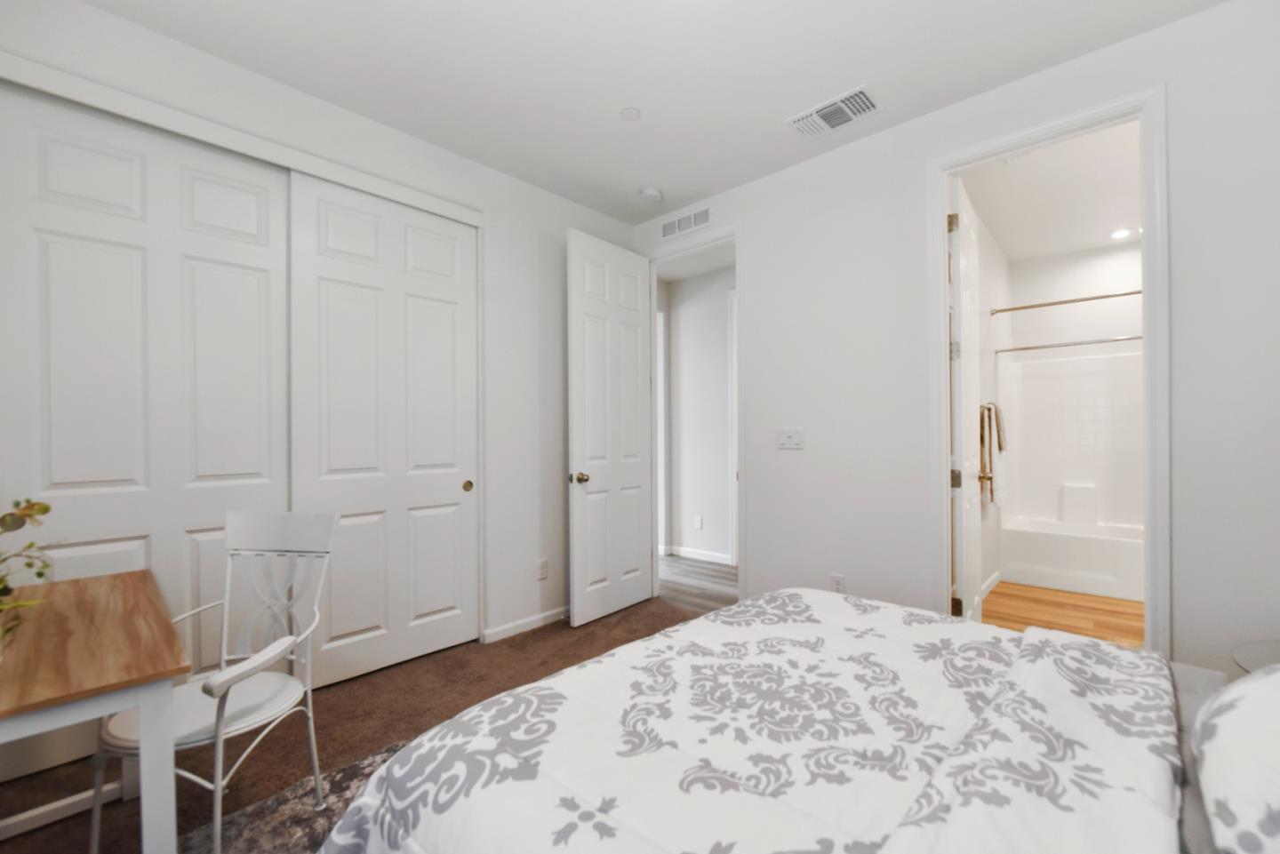 Detail Gallery Image 15 of 33 For 2033 Fowler Way, Woodland,  CA 95776 - 4 Beds | 3/1 Baths