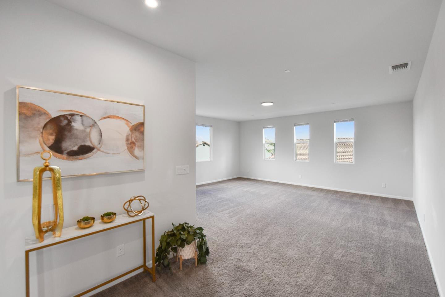 Detail Gallery Image 24 of 33 For 2033 Fowler Way, Woodland,  CA 95776 - 4 Beds | 3/1 Baths