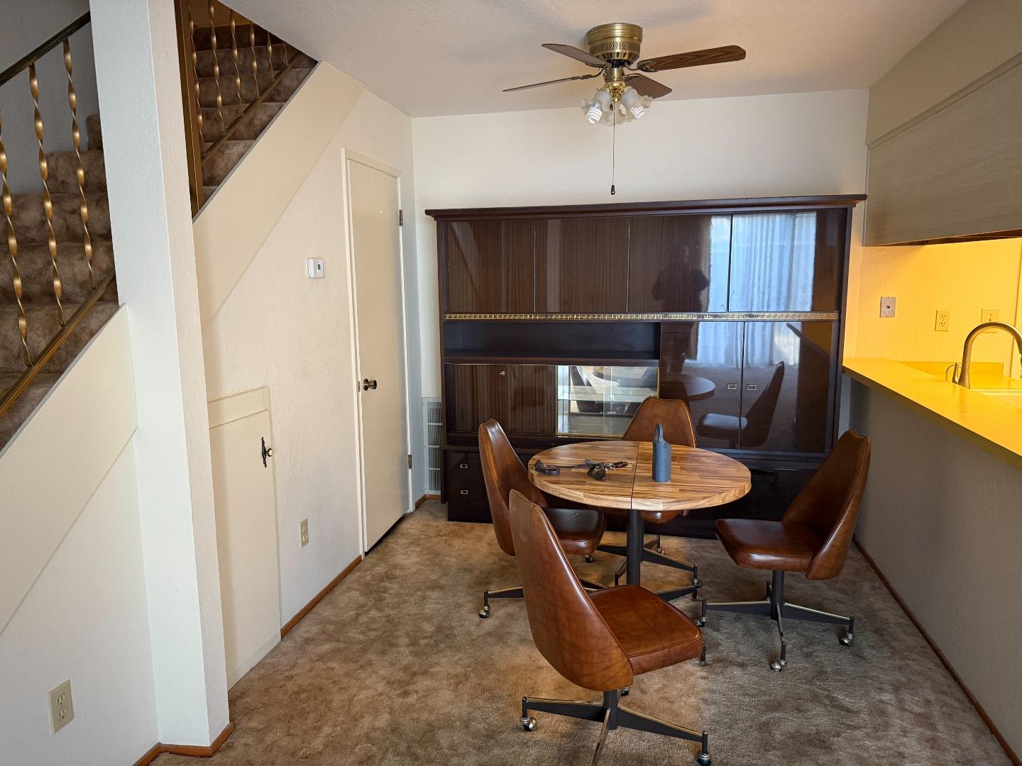 Detail Gallery Image 6 of 14 For 967 Hilby Ave #C,  Seaside,  CA 93955 - 2 Beds | 1/1 Baths