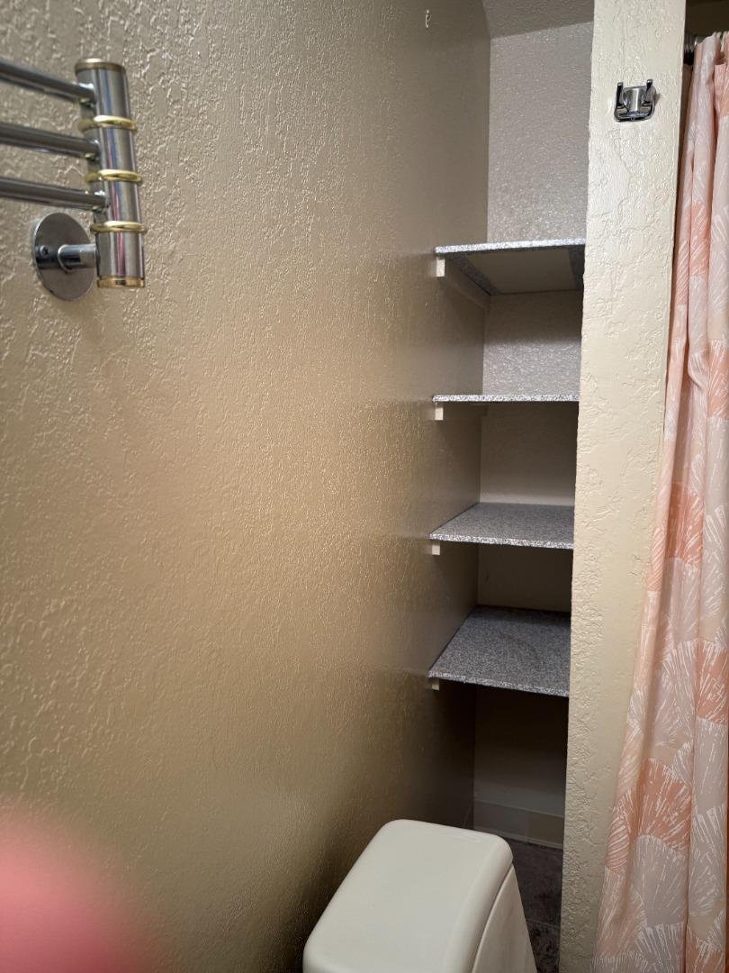 Detail Gallery Image 7 of 14 For 967 Hilby Ave #C,  Seaside,  CA 93955 - 2 Beds | 1/1 Baths