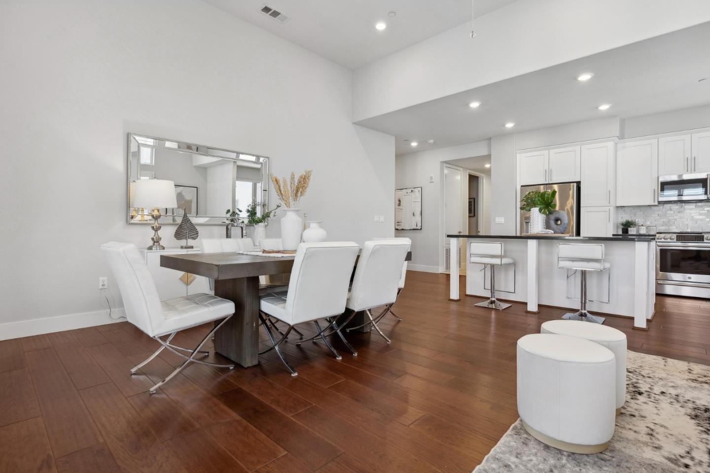 Detail Gallery Image 14 of 44 For 1028 Foster Square Ln #404,  Foster City,  CA 94404 - 3 Beds | 2 Baths