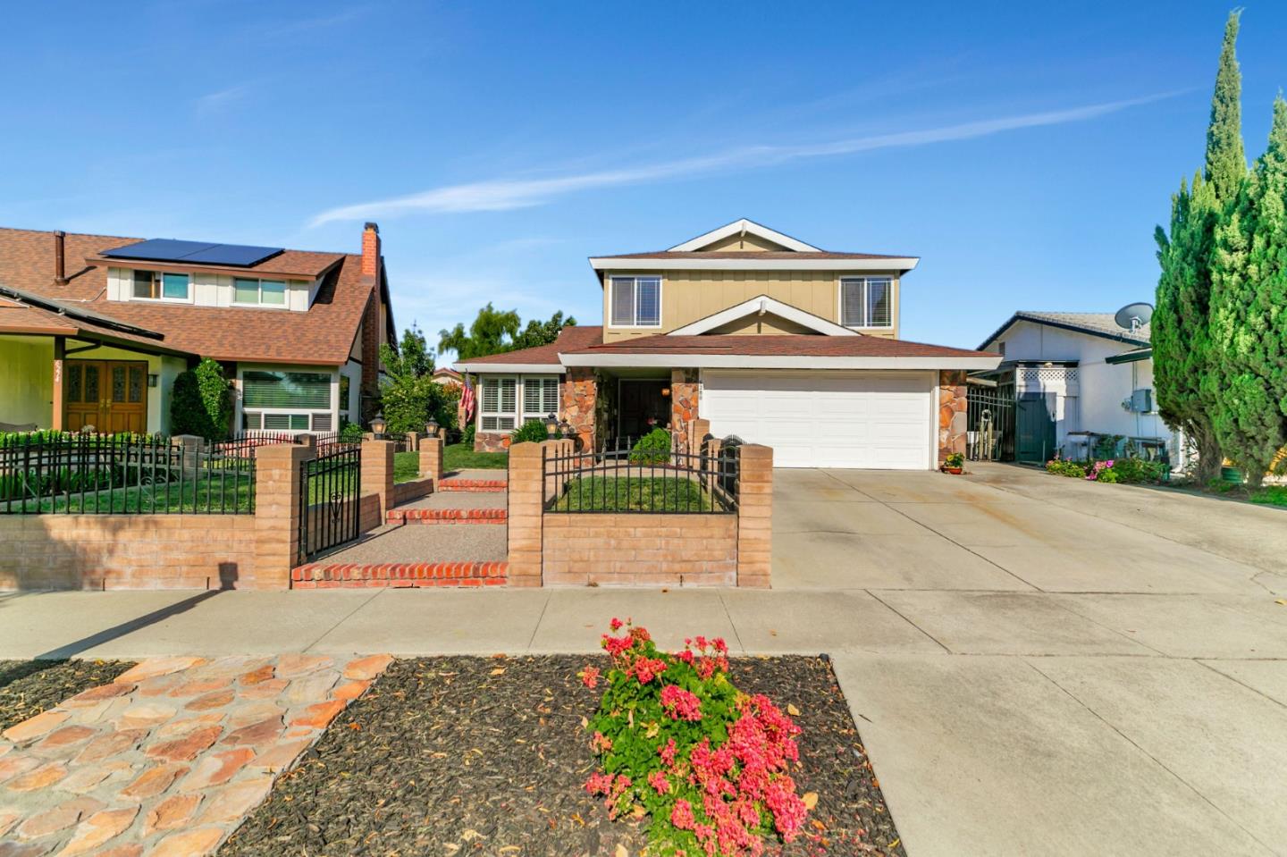 Detail Gallery Image 1 of 53 For 6280 Mountford Dr, San Jose,  CA 95123 - 4 Beds | 2/1 Baths