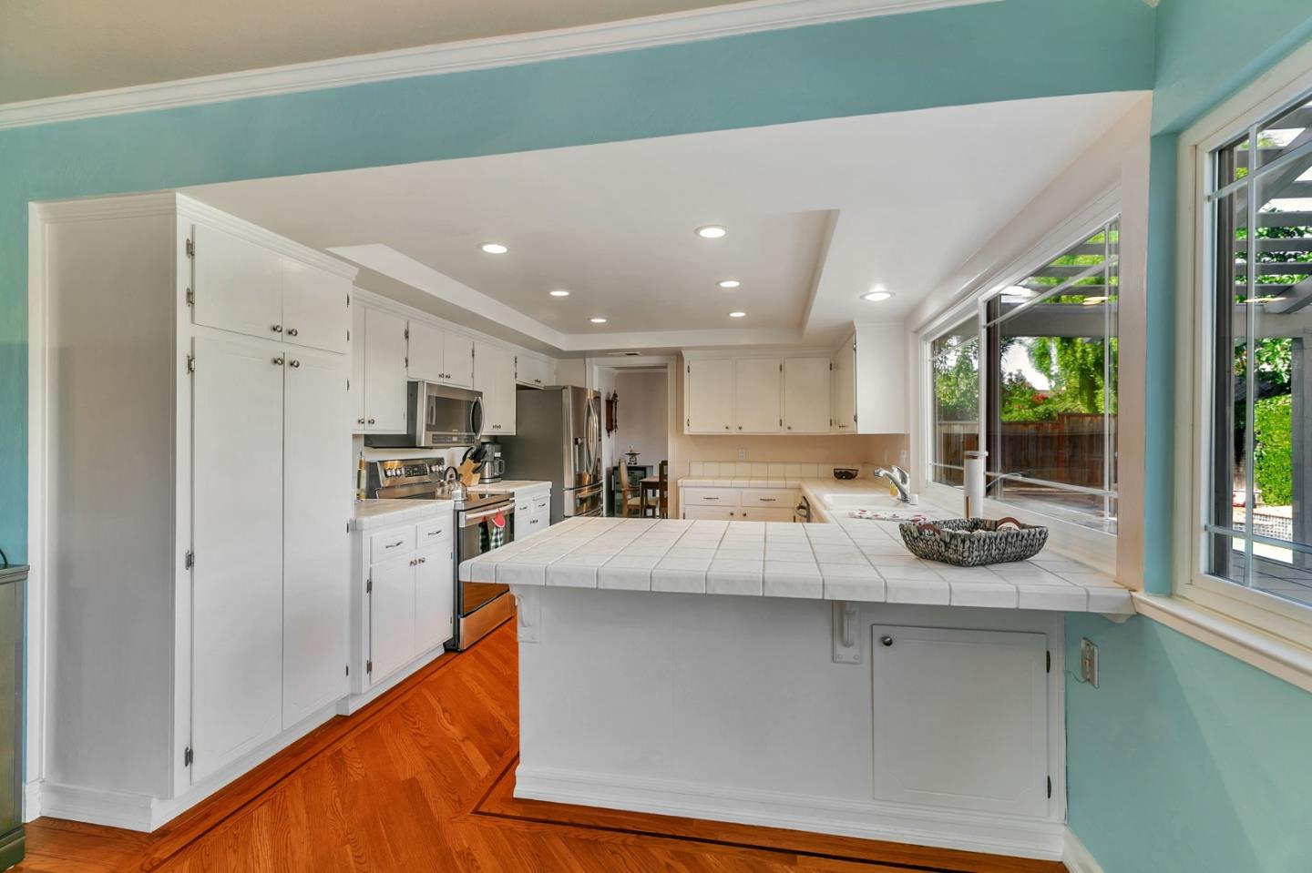Detail Gallery Image 18 of 53 For 6280 Mountford Dr, San Jose,  CA 95123 - 4 Beds | 2/1 Baths