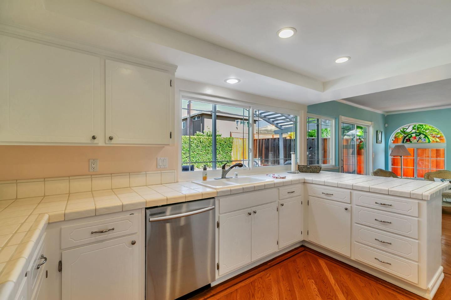 Detail Gallery Image 20 of 53 For 6280 Mountford Dr, San Jose,  CA 95123 - 4 Beds | 2/1 Baths