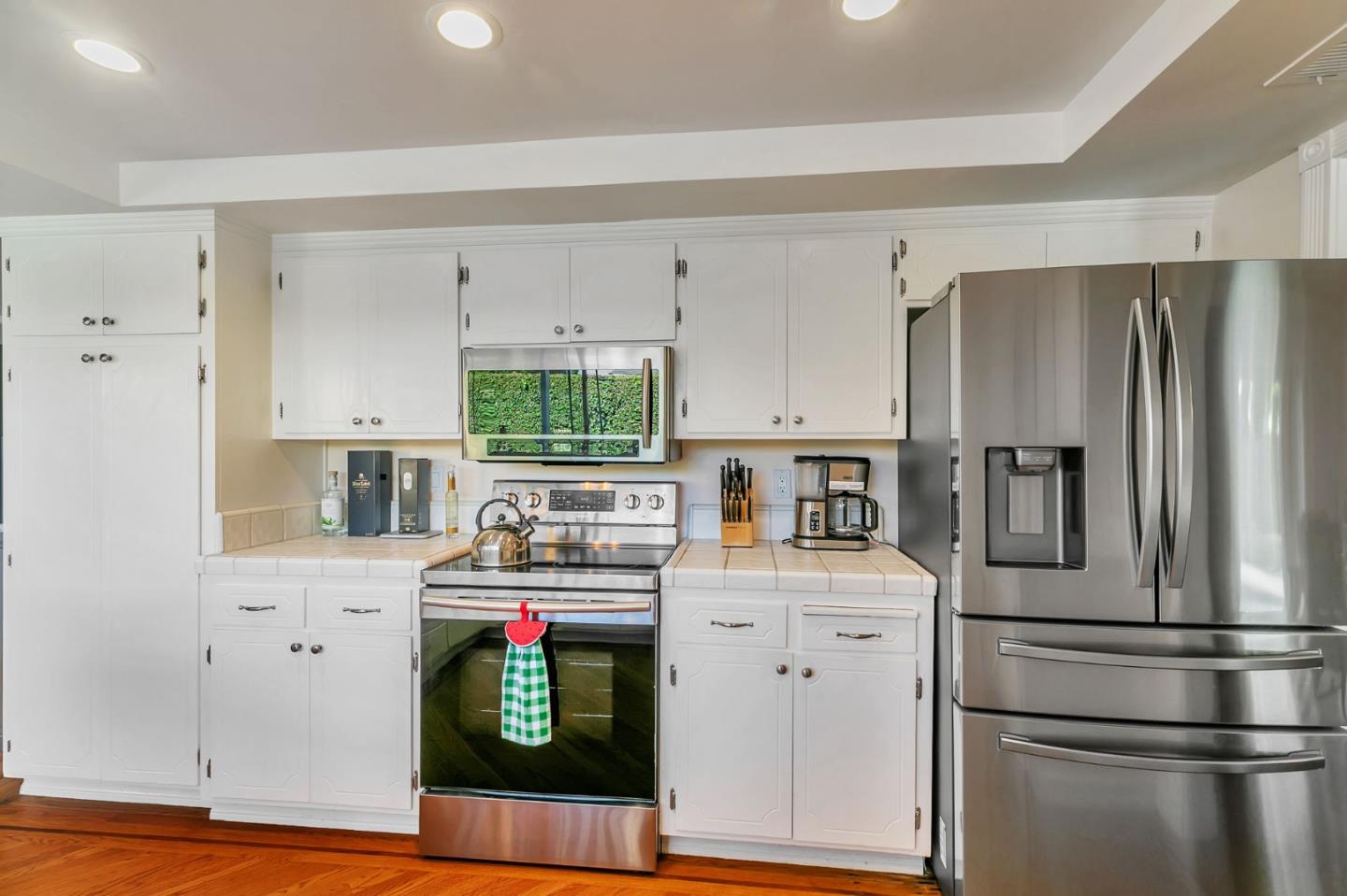Detail Gallery Image 21 of 53 For 6280 Mountford Dr, San Jose,  CA 95123 - 4 Beds | 2/1 Baths