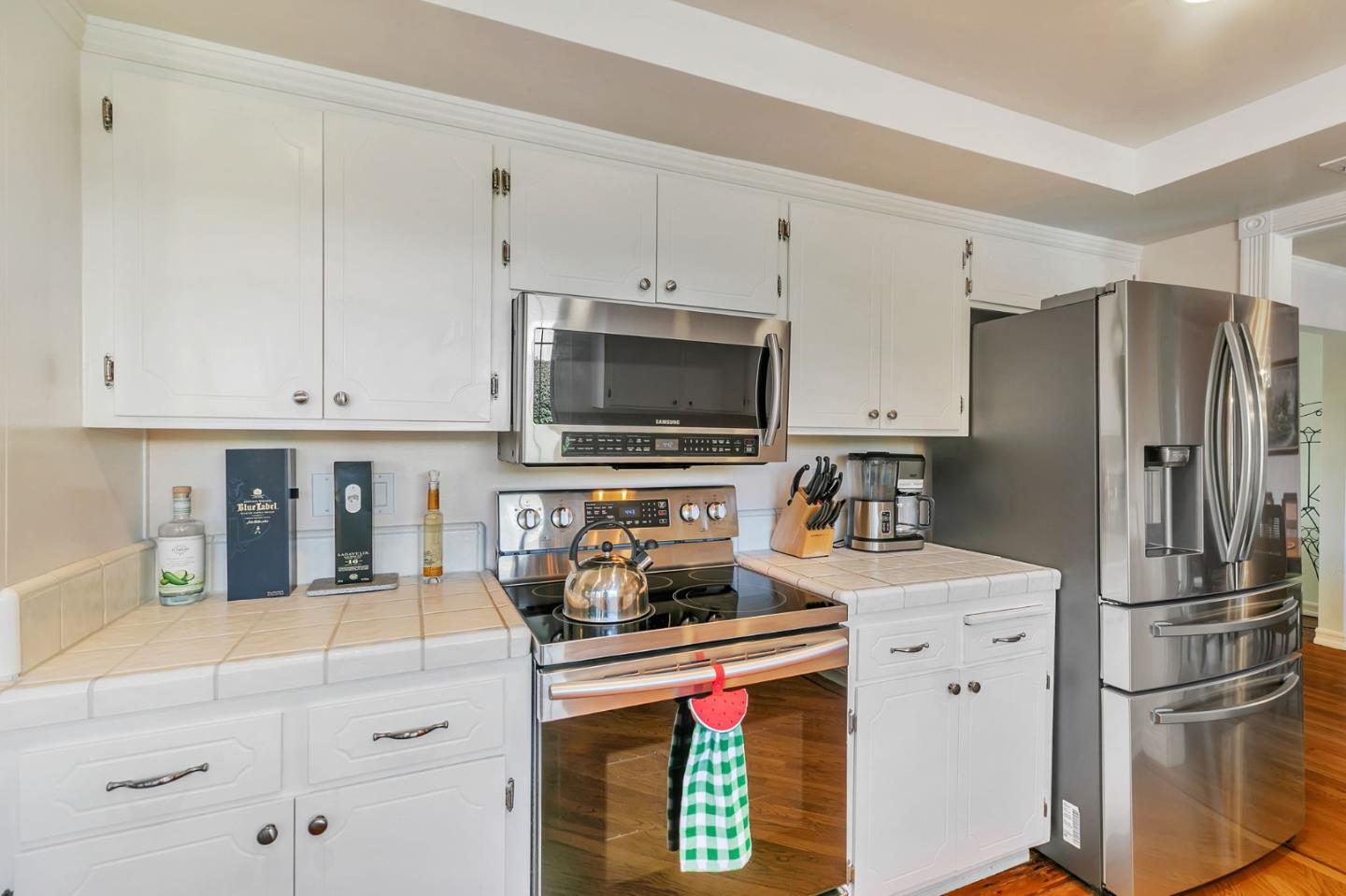 Detail Gallery Image 22 of 53 For 6280 Mountford Dr, San Jose,  CA 95123 - 4 Beds | 2/1 Baths