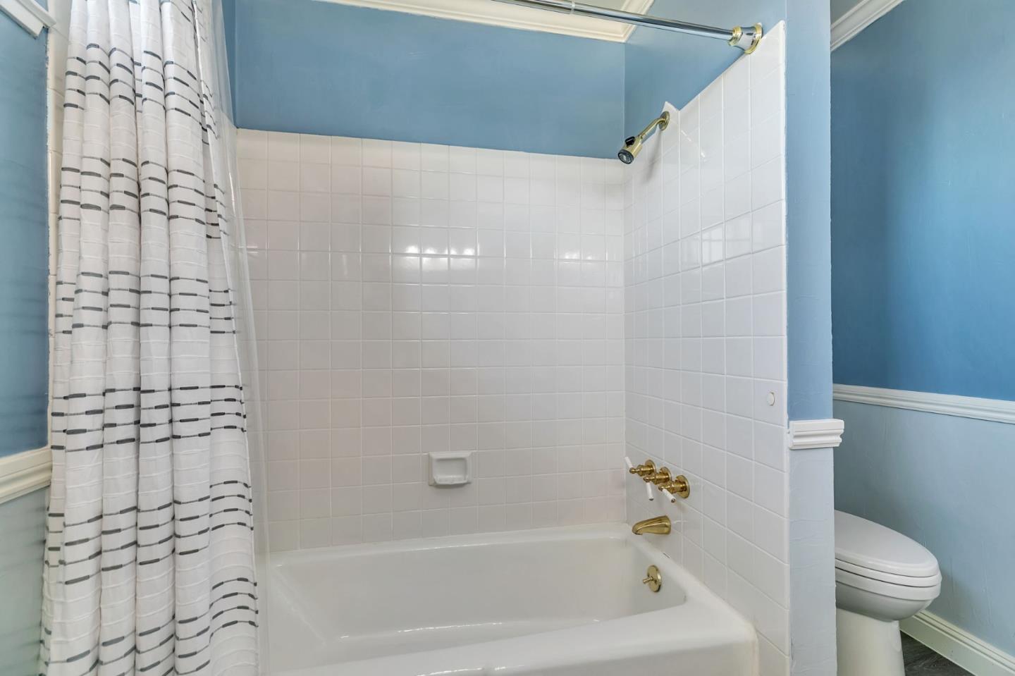 Detail Gallery Image 41 of 53 For 6280 Mountford Dr, San Jose,  CA 95123 - 4 Beds | 2/1 Baths
