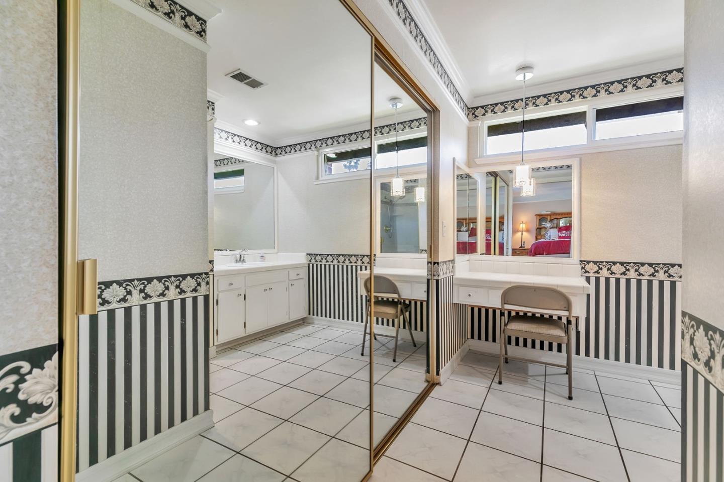 Detail Gallery Image 42 of 53 For 6280 Mountford Dr, San Jose,  CA 95123 - 4 Beds | 2/1 Baths