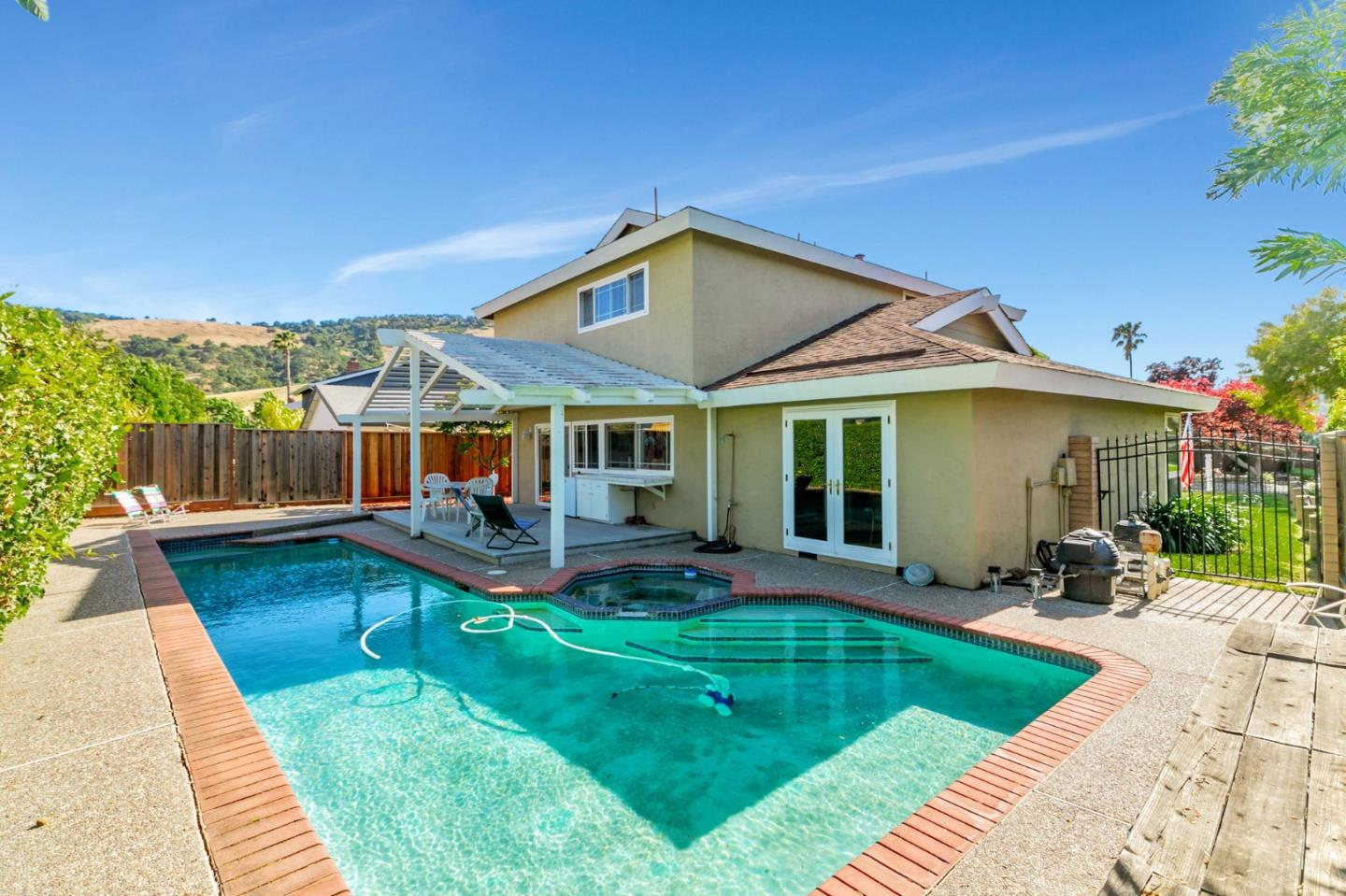 Detail Gallery Image 46 of 53 For 6280 Mountford Dr, San Jose,  CA 95123 - 4 Beds | 2/1 Baths