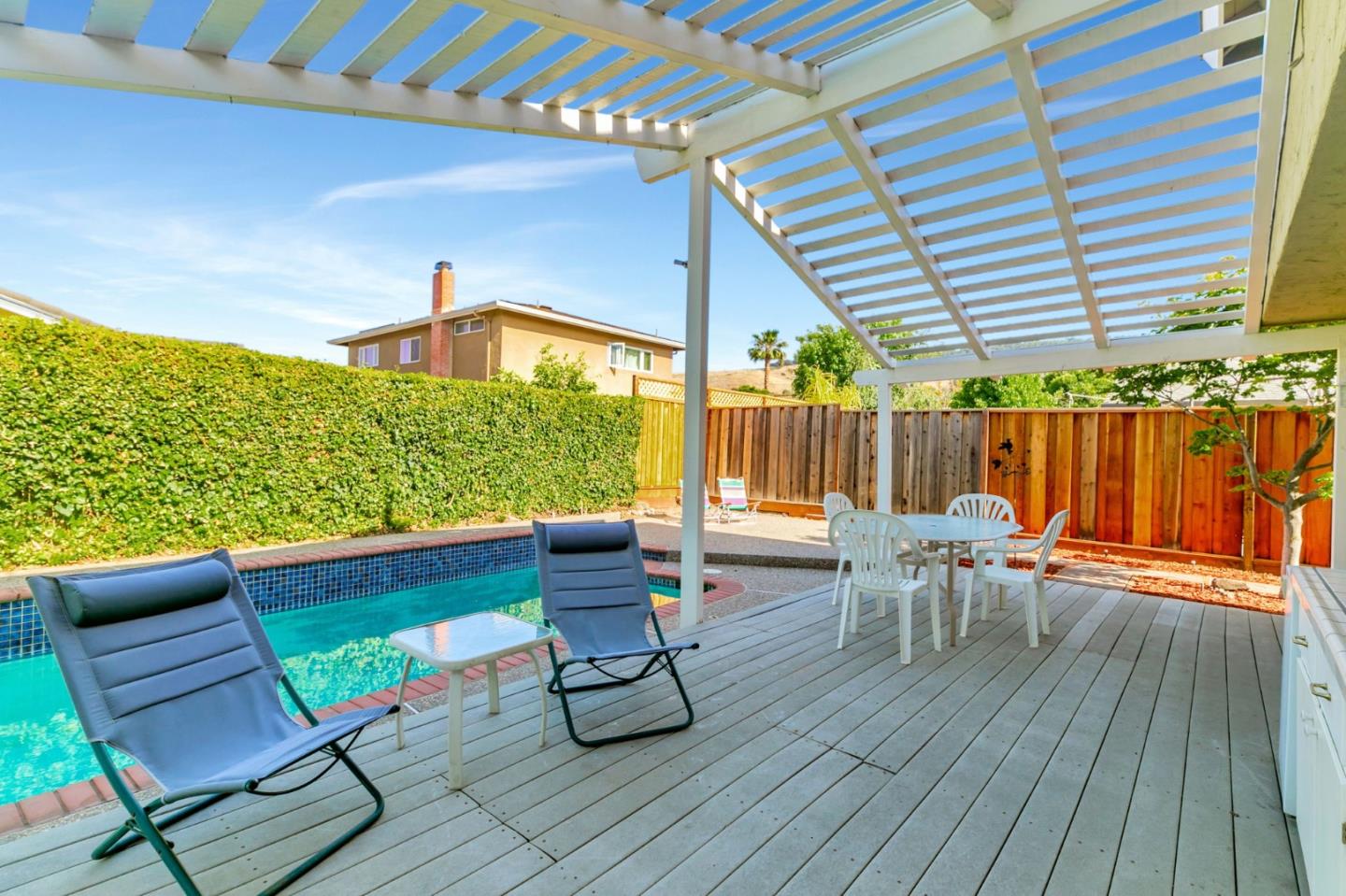 Detail Gallery Image 50 of 53 For 6280 Mountford Dr, San Jose,  CA 95123 - 4 Beds | 2/1 Baths