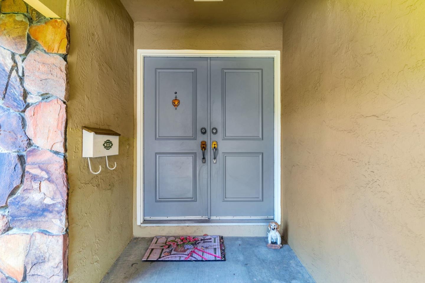 Detail Gallery Image 6 of 53 For 6280 Mountford Dr, San Jose,  CA 95123 - 4 Beds | 2/1 Baths