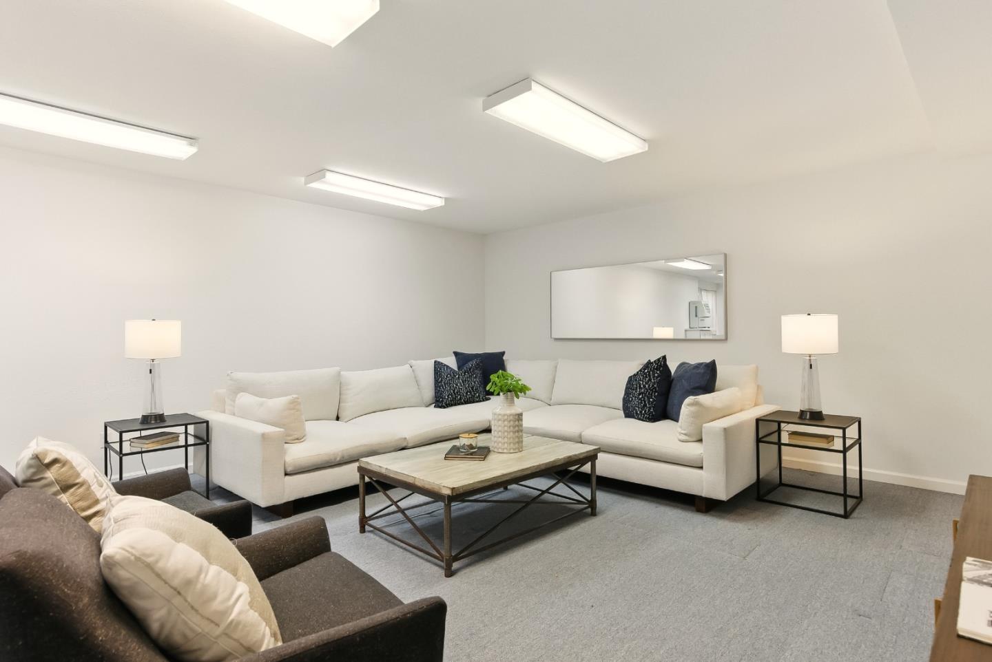 Detail Gallery Image 22 of 55 For 41 Regent Pl, Palo Alto,  CA 94301 - 5 Beds | 3 Baths