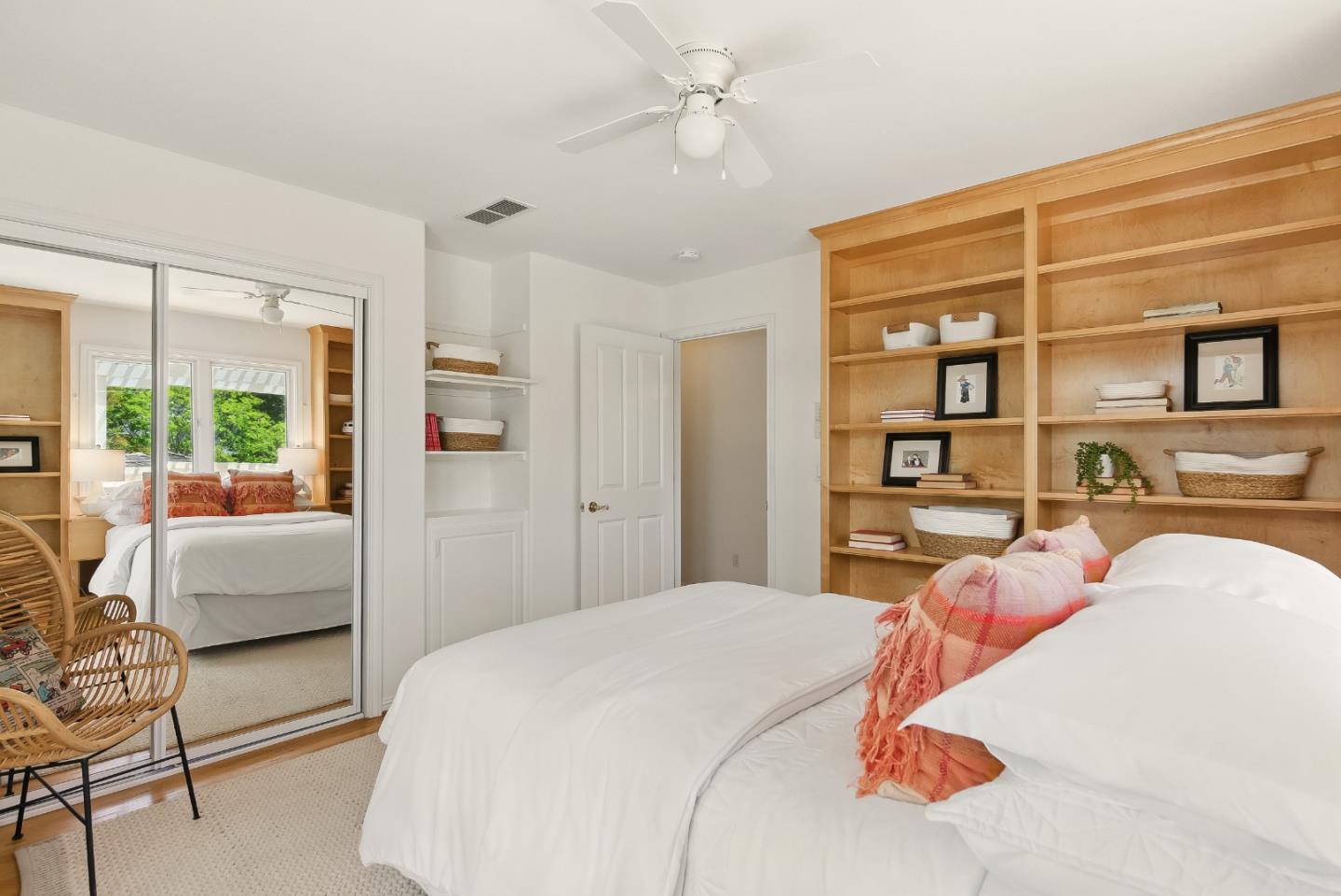 Detail Gallery Image 35 of 55 For 41 Regent Pl, Palo Alto,  CA 94301 - 5 Beds | 3 Baths