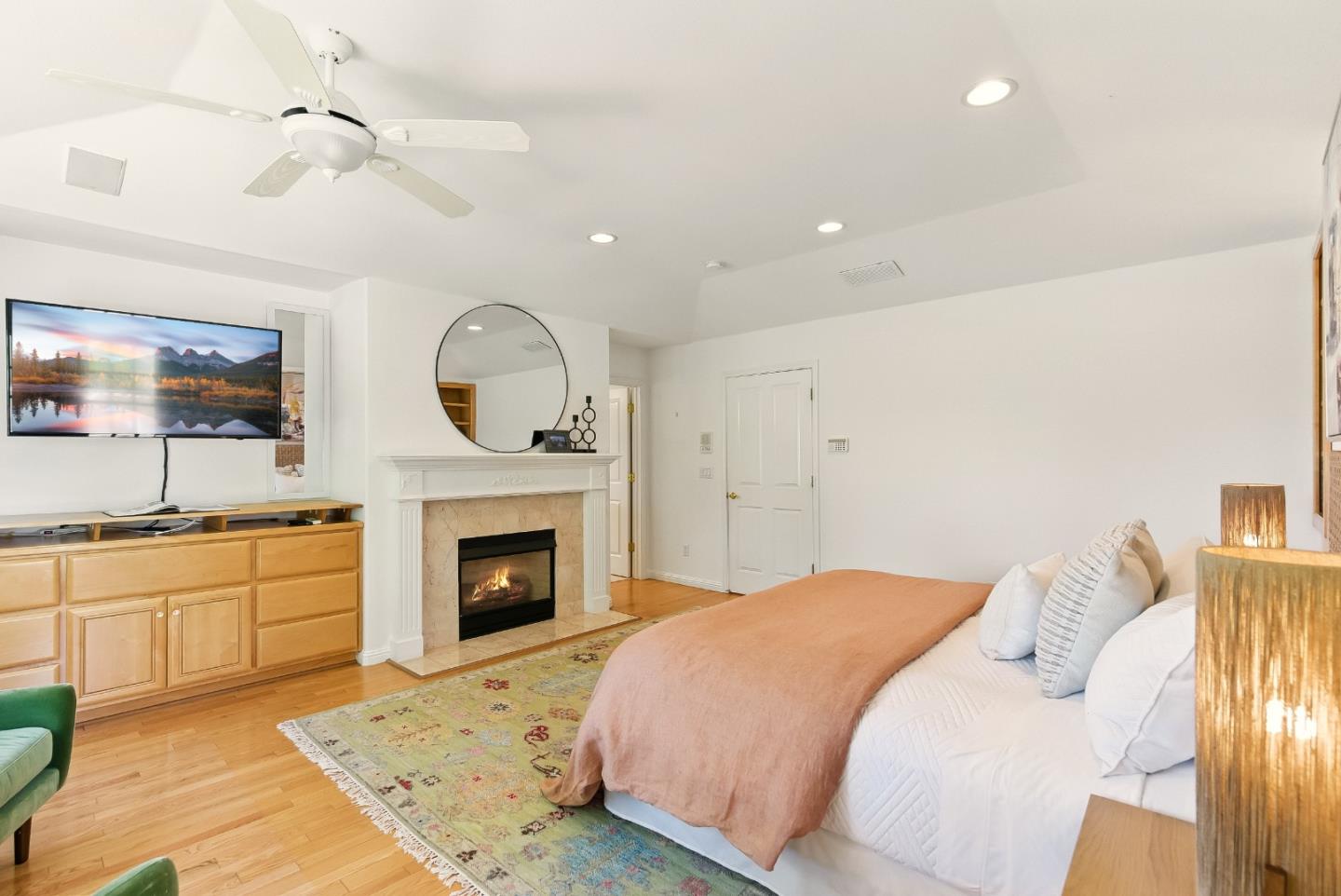 Detail Gallery Image 42 of 55 For 41 Regent Pl, Palo Alto,  CA 94301 - 5 Beds | 3 Baths
