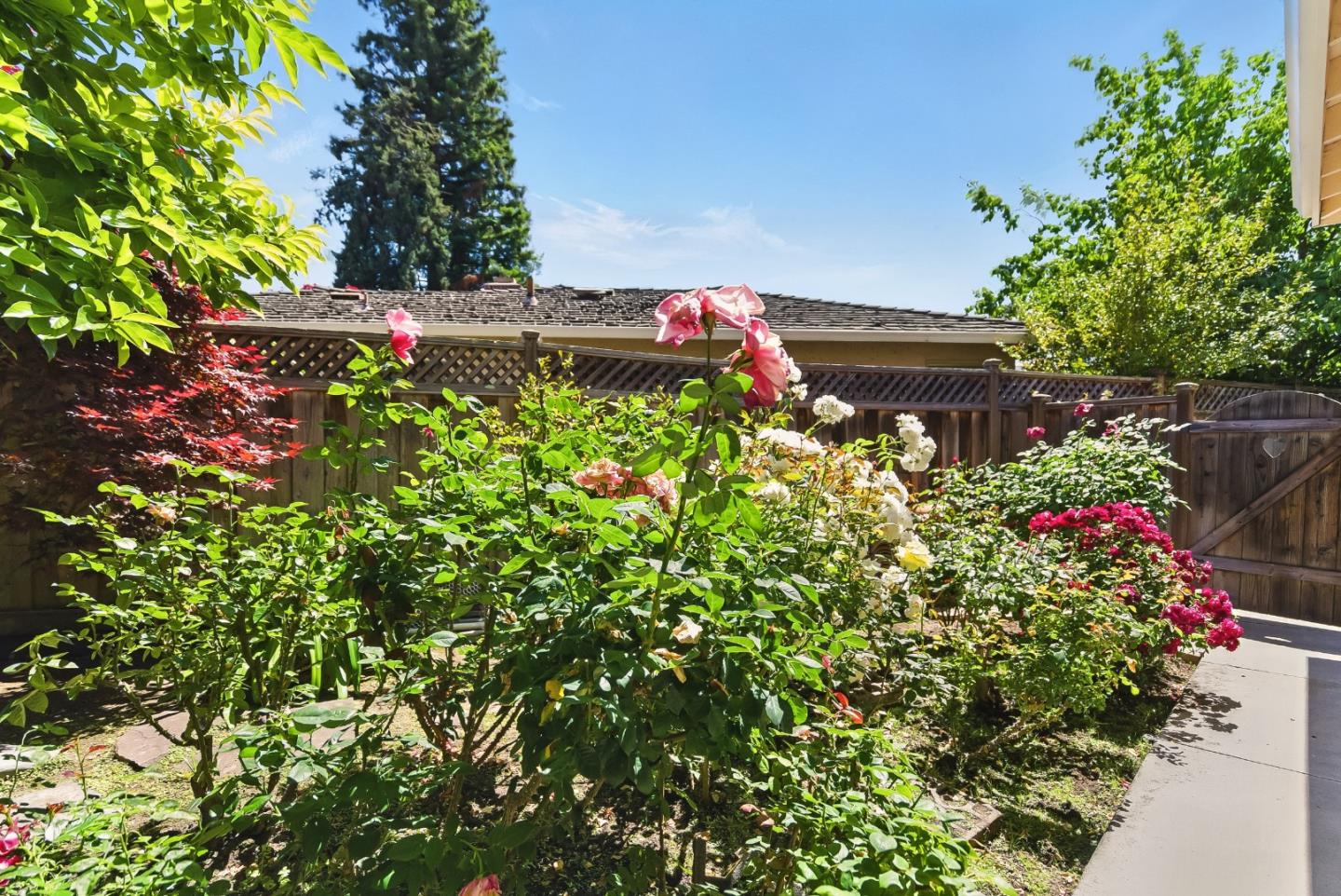 Detail Gallery Image 48 of 55 For 41 Regent Pl, Palo Alto,  CA 94301 - 5 Beds | 3 Baths