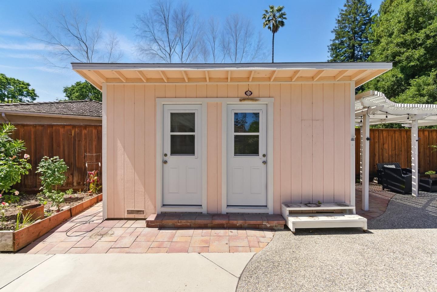 Detail Gallery Image 52 of 55 For 41 Regent Pl, Palo Alto,  CA 94301 - 5 Beds | 3 Baths