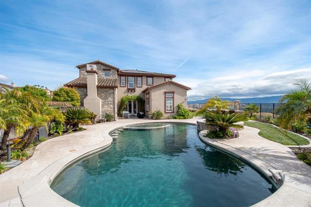 Detail Gallery Image 4 of 9 For 4701 Hill Top View Pl, San Jose,  CA 95138 - 5 Beds | 4/1 Baths