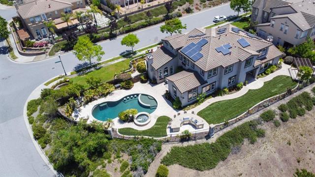 Detail Gallery Image 8 of 9 For 4701 Hill Top View Pl, San Jose,  CA 95138 - 5 Beds | 4/1 Baths