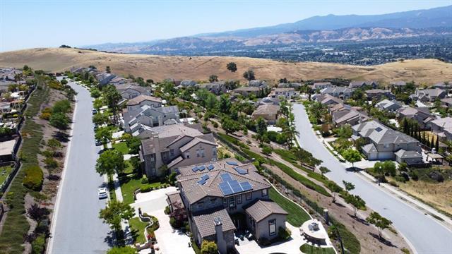 Detail Gallery Image 9 of 9 For 4701 Hill Top View Pl, San Jose,  CA 95138 - 5 Beds | 4/1 Baths