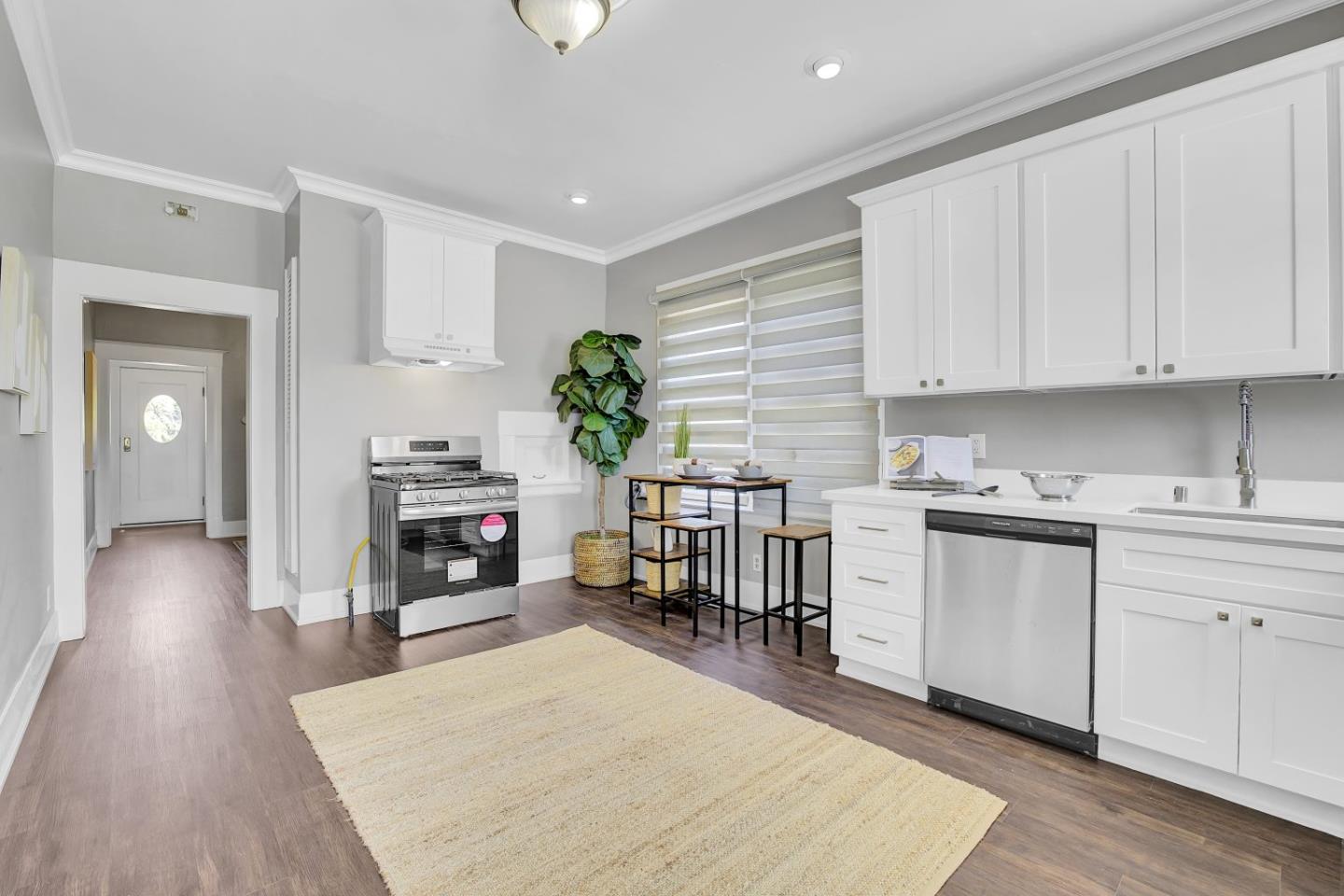 Detail Gallery Image 15 of 48 For 4120 Bassett St, Santa Clara,  CA 95054 - 3 Beds | 1 Baths