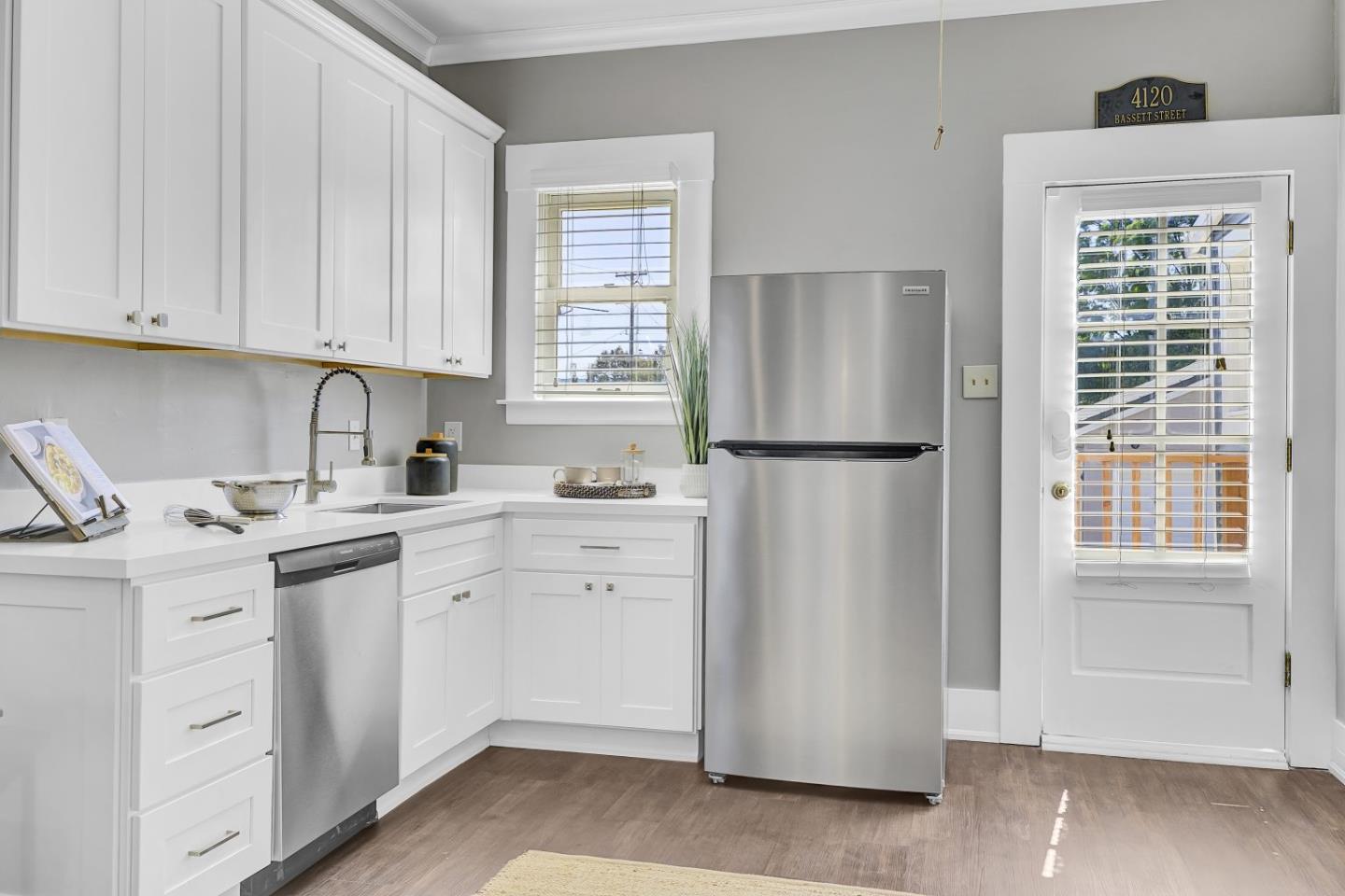 Detail Gallery Image 17 of 48 For 4120 Bassett St, Santa Clara,  CA 95054 - 3 Beds | 1 Baths