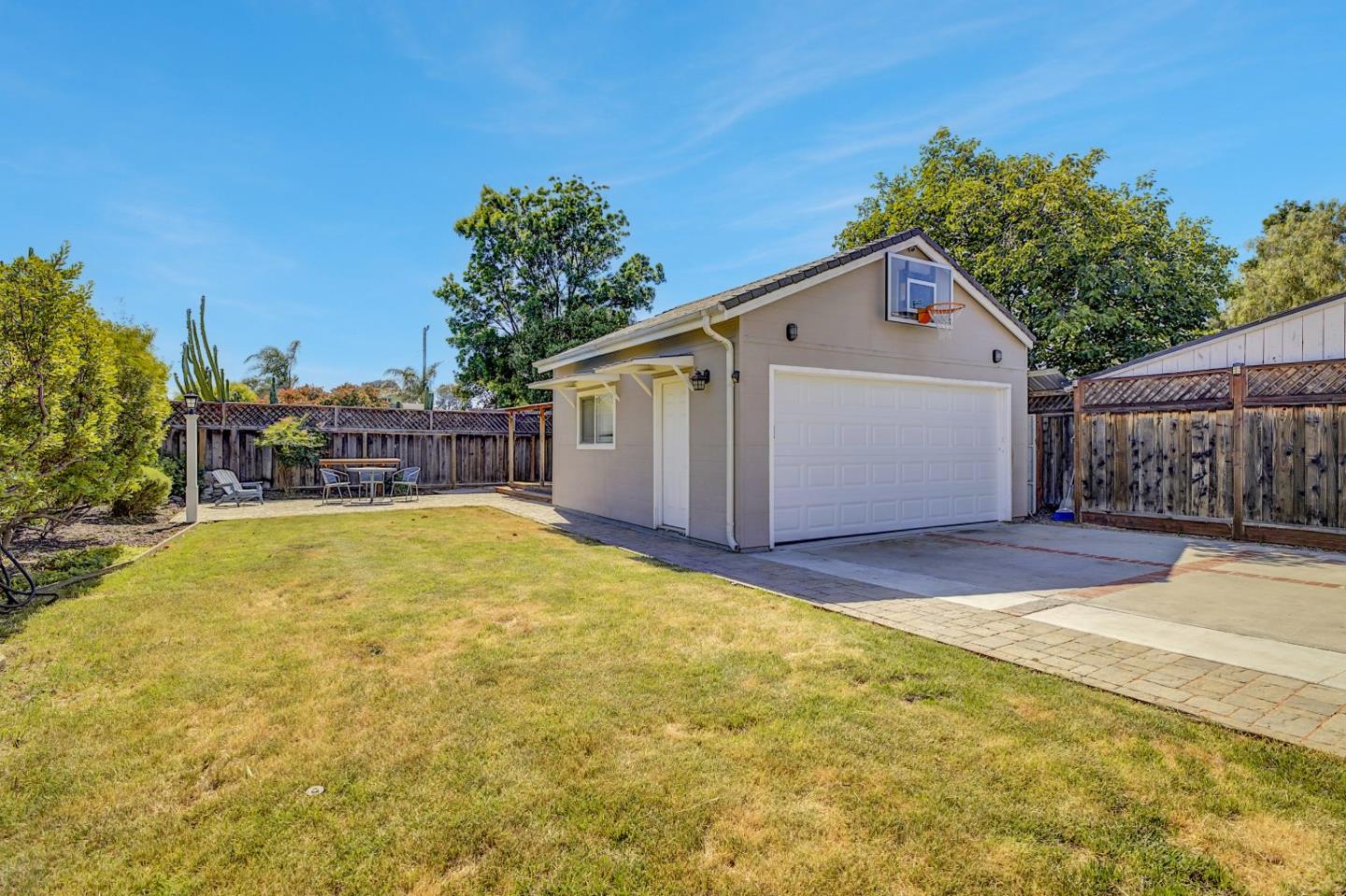 Detail Gallery Image 31 of 48 For 4120 Bassett St, Santa Clara,  CA 95054 - 3 Beds | 1 Baths
