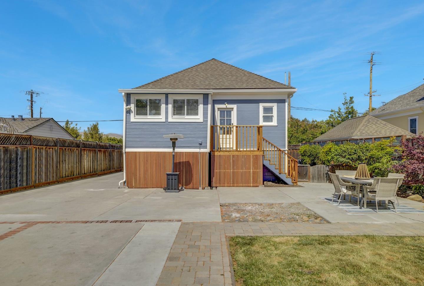 Detail Gallery Image 32 of 48 For 4120 Bassett St, Santa Clara,  CA 95054 - 3 Beds | 1 Baths