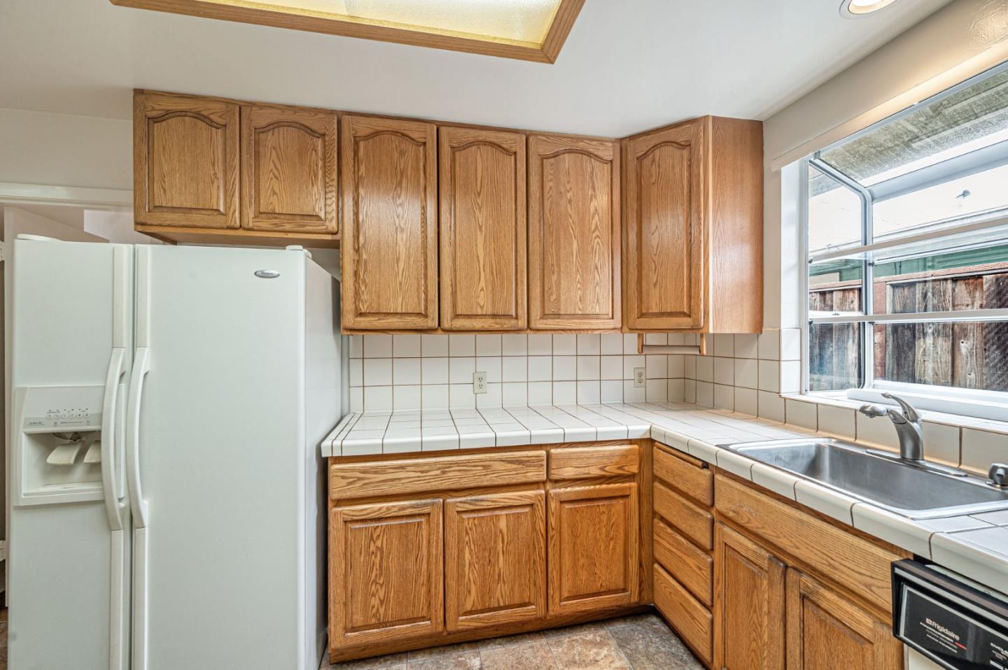 Detail Gallery Image 11 of 32 For 153 San Felipe Ave, South San Francisco,  CA 94080 - 3 Beds | 2 Baths