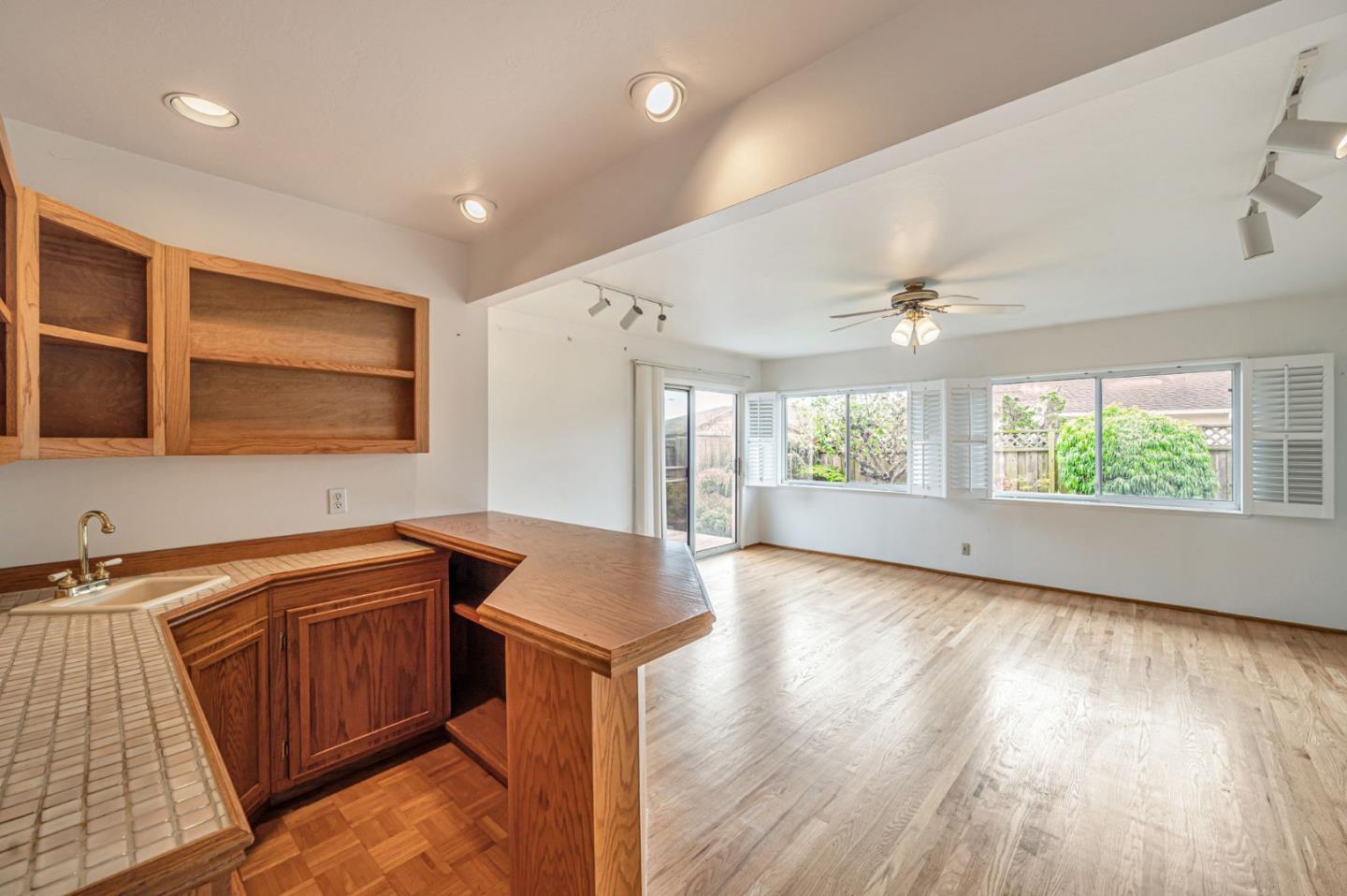 Detail Gallery Image 14 of 32 For 153 San Felipe Ave, South San Francisco,  CA 94080 - 3 Beds | 2 Baths
