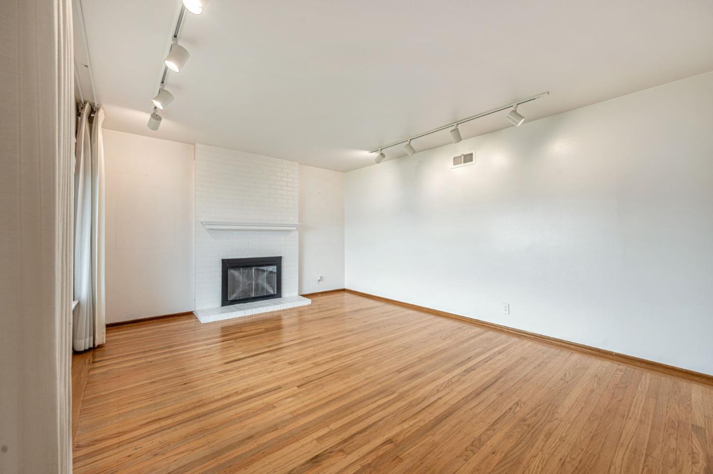 Detail Gallery Image 6 of 32 For 153 San Felipe Ave, South San Francisco,  CA 94080 - 3 Beds | 2 Baths