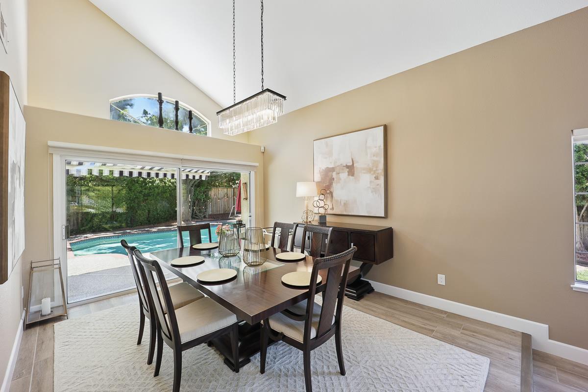 Detail Gallery Image 17 of 109 For 3239 Pinot Blanc Way, San Jose,  CA 95135 - 5 Beds | 3 Baths