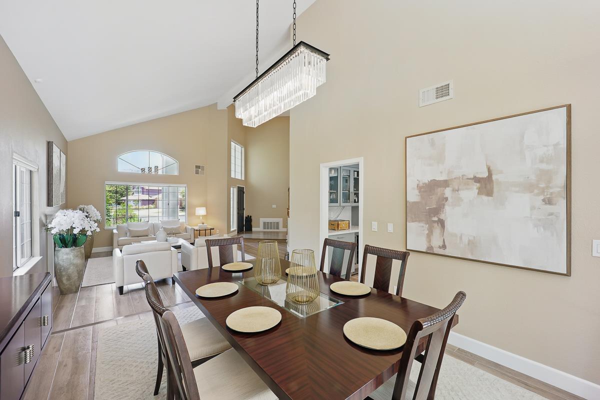 Detail Gallery Image 20 of 109 For 3239 Pinot Blanc Way, San Jose,  CA 95135 - 5 Beds | 3 Baths