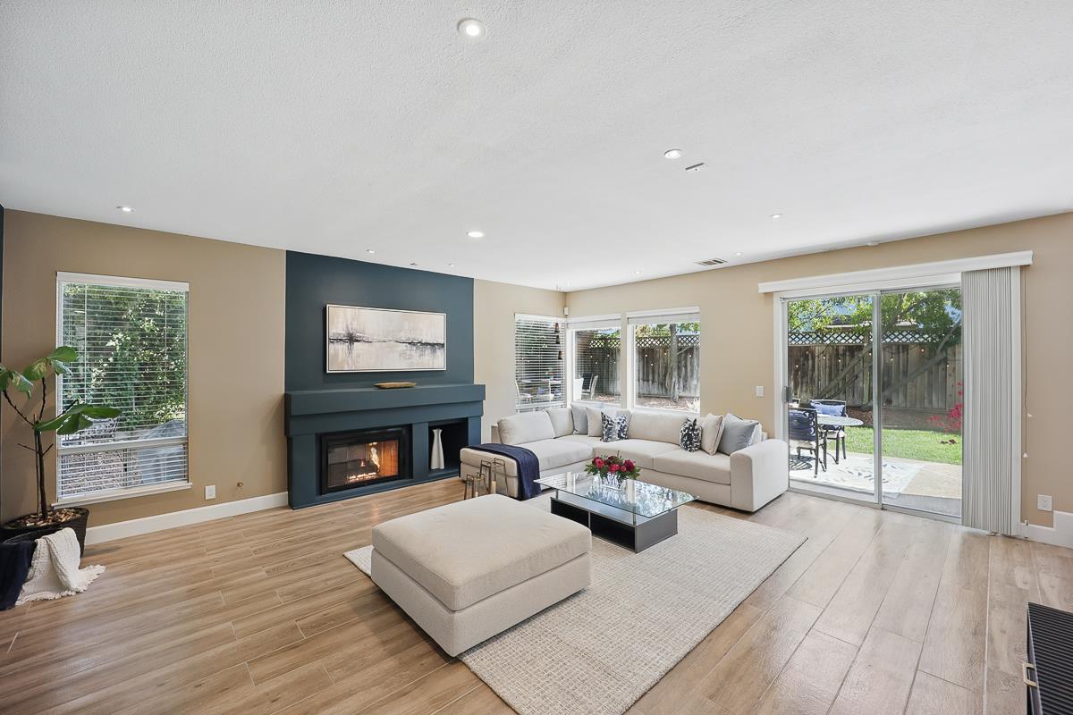Detail Gallery Image 21 of 109 For 3239 Pinot Blanc Way, San Jose,  CA 95135 - 5 Beds | 3 Baths