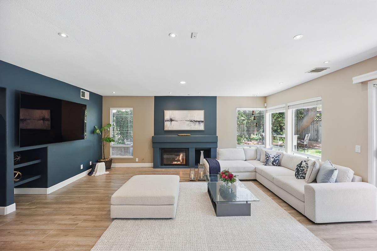 Detail Gallery Image 23 of 109 For 3239 Pinot Blanc Way, San Jose,  CA 95135 - 5 Beds | 3 Baths