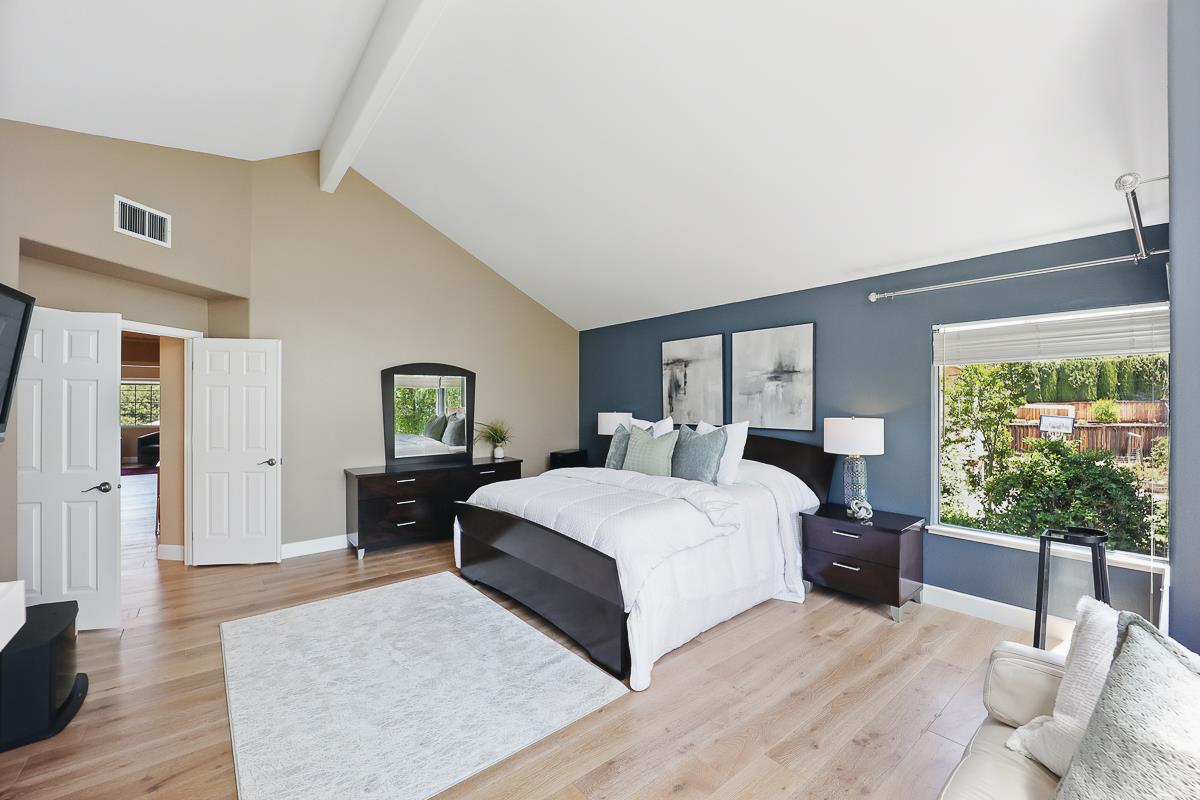Detail Gallery Image 40 of 109 For 3239 Pinot Blanc Way, San Jose,  CA 95135 - 5 Beds | 3 Baths