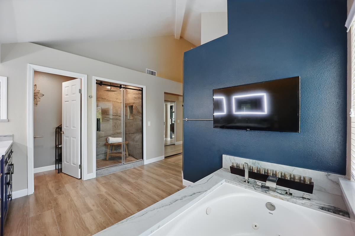 Detail Gallery Image 45 of 109 For 3239 Pinot Blanc Way, San Jose,  CA 95135 - 5 Beds | 3 Baths