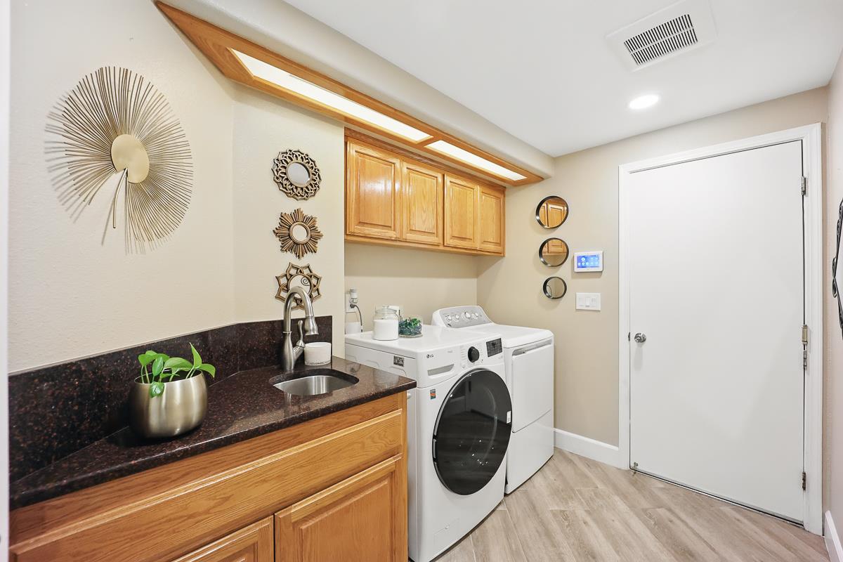 Detail Gallery Image 54 of 109 For 3239 Pinot Blanc Way, San Jose,  CA 95135 - 5 Beds | 3 Baths