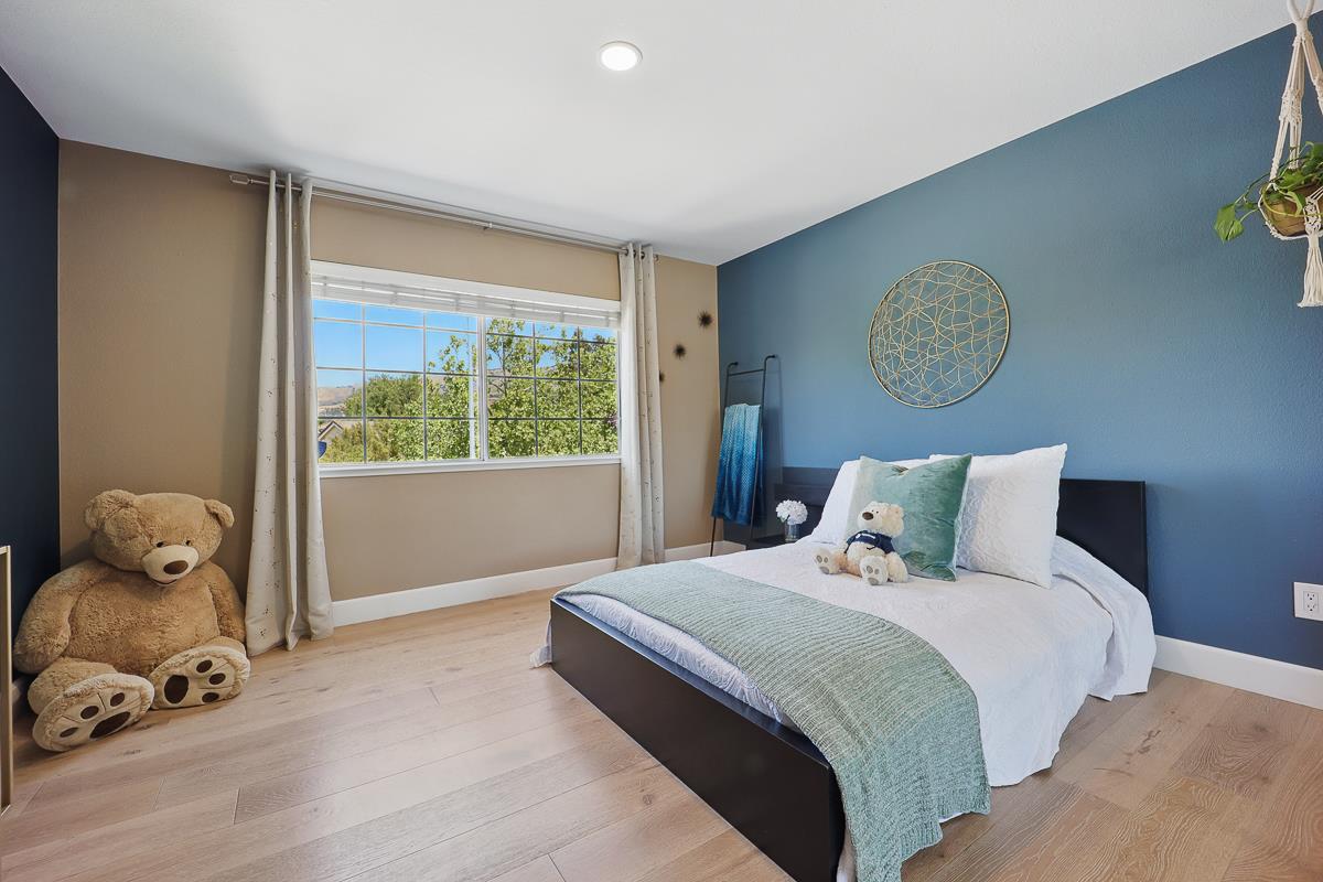 Detail Gallery Image 69 of 109 For 3239 Pinot Blanc Way, San Jose,  CA 95135 - 5 Beds | 3 Baths