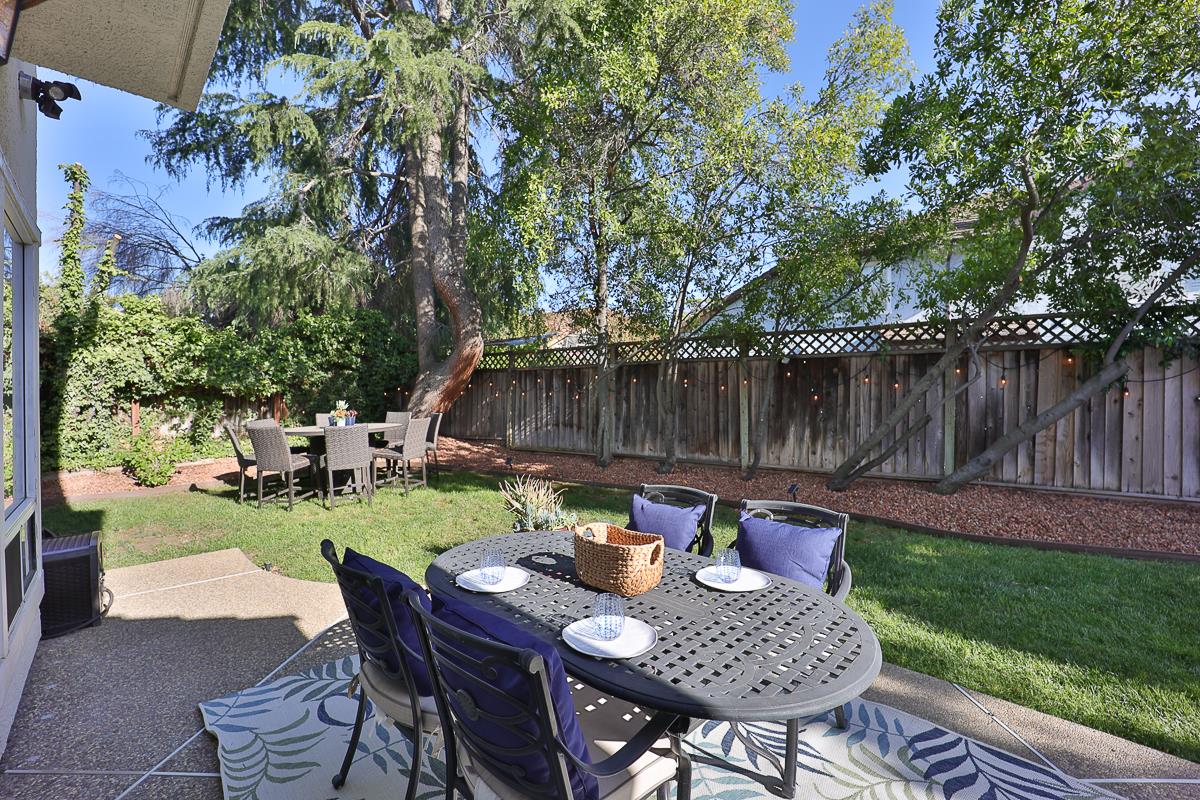 Detail Gallery Image 81 of 109 For 3239 Pinot Blanc Way, San Jose,  CA 95135 - 5 Beds | 3 Baths