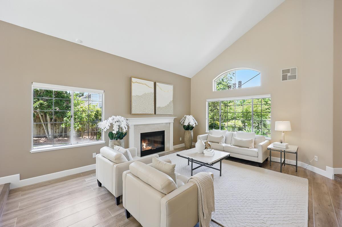 Detail Gallery Image 9 of 109 For 3239 Pinot Blanc Way, San Jose,  CA 95135 - 5 Beds | 3 Baths