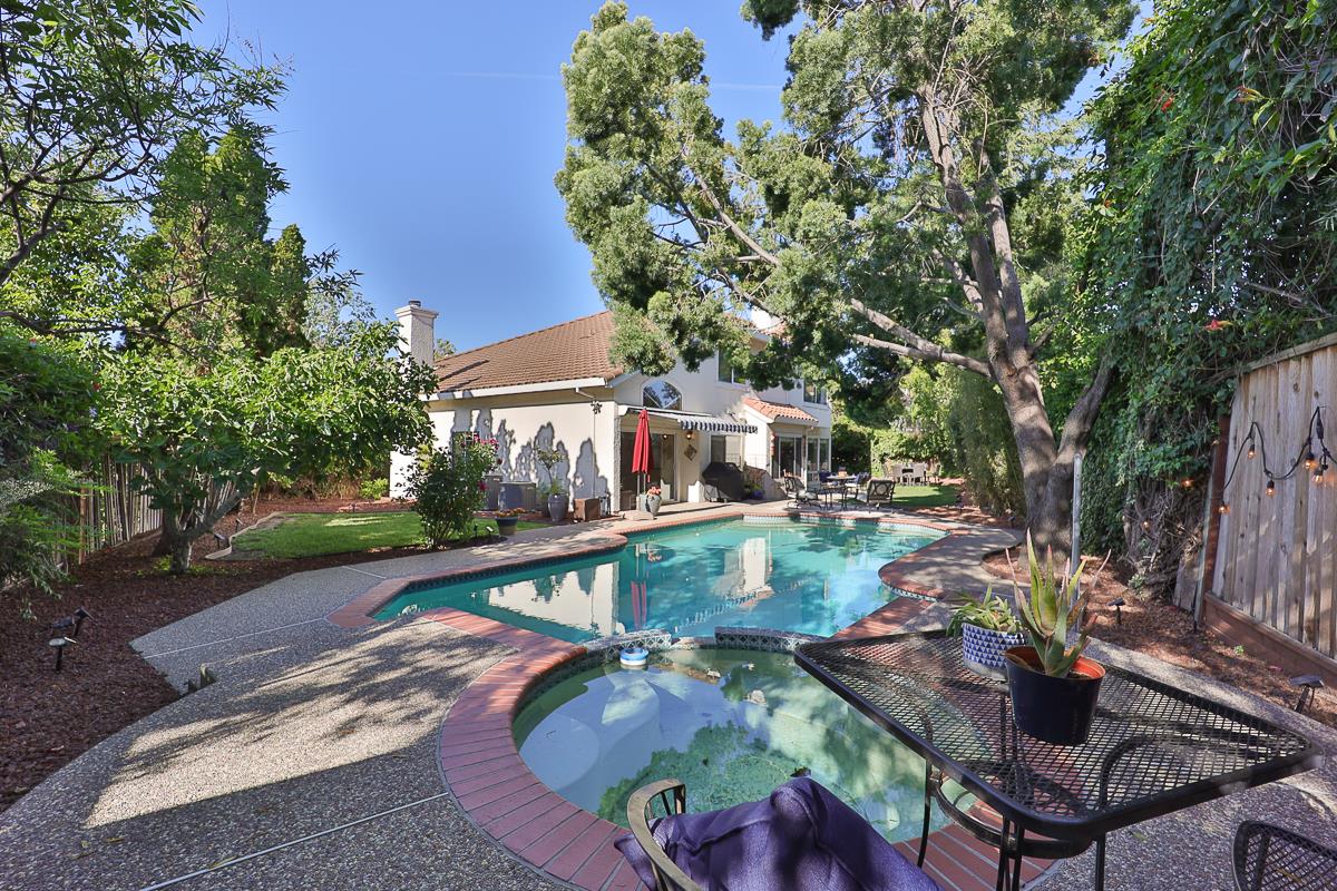 Detail Gallery Image 92 of 109 For 3239 Pinot Blanc Way, San Jose,  CA 95135 - 5 Beds | 3 Baths