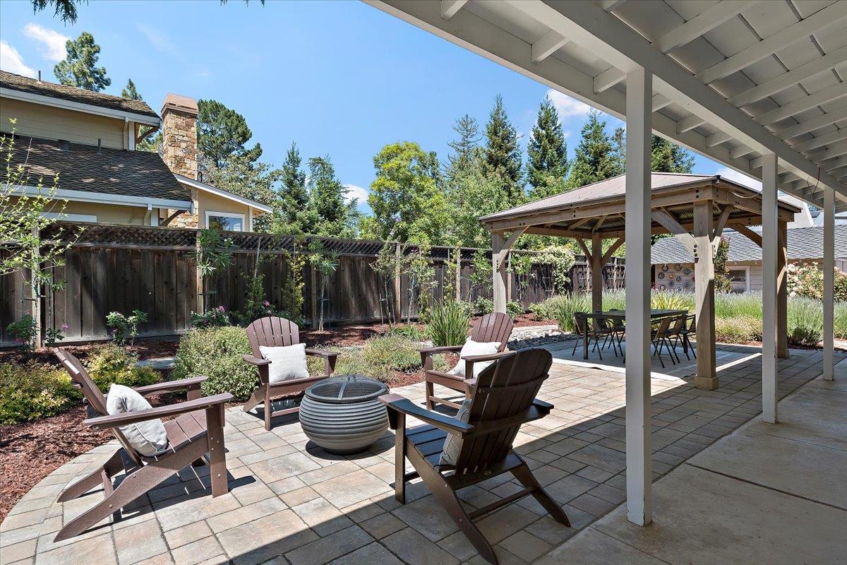 Detail Gallery Image 22 of 27 For 1480 Oakhurst Ave, Los Altos,  CA 94024 - 3 Beds | 2 Baths